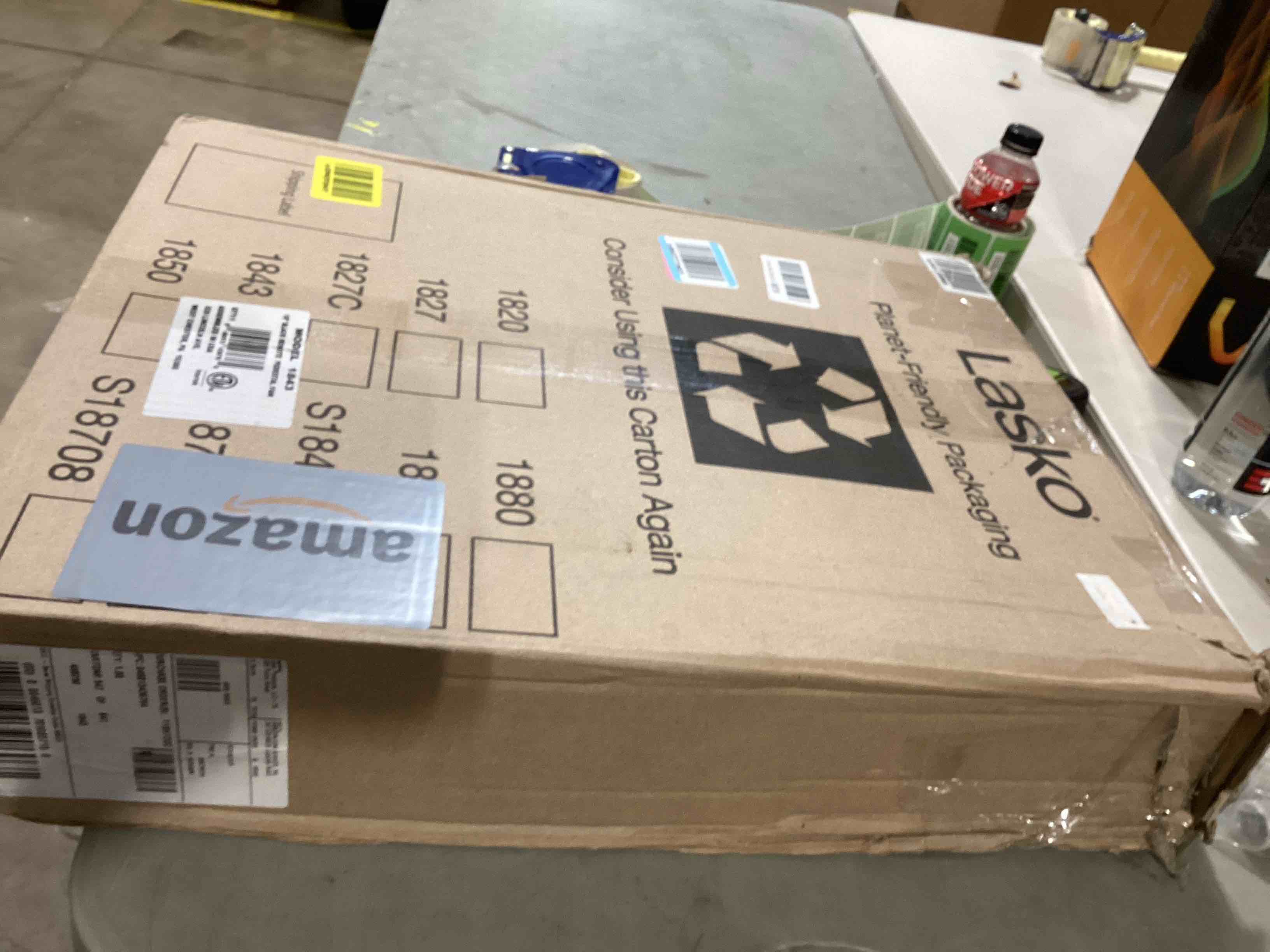 https://s3.amazonaws.com/lotting-images-prod/bidfta/GRN6607840_1722348290636.jpeg