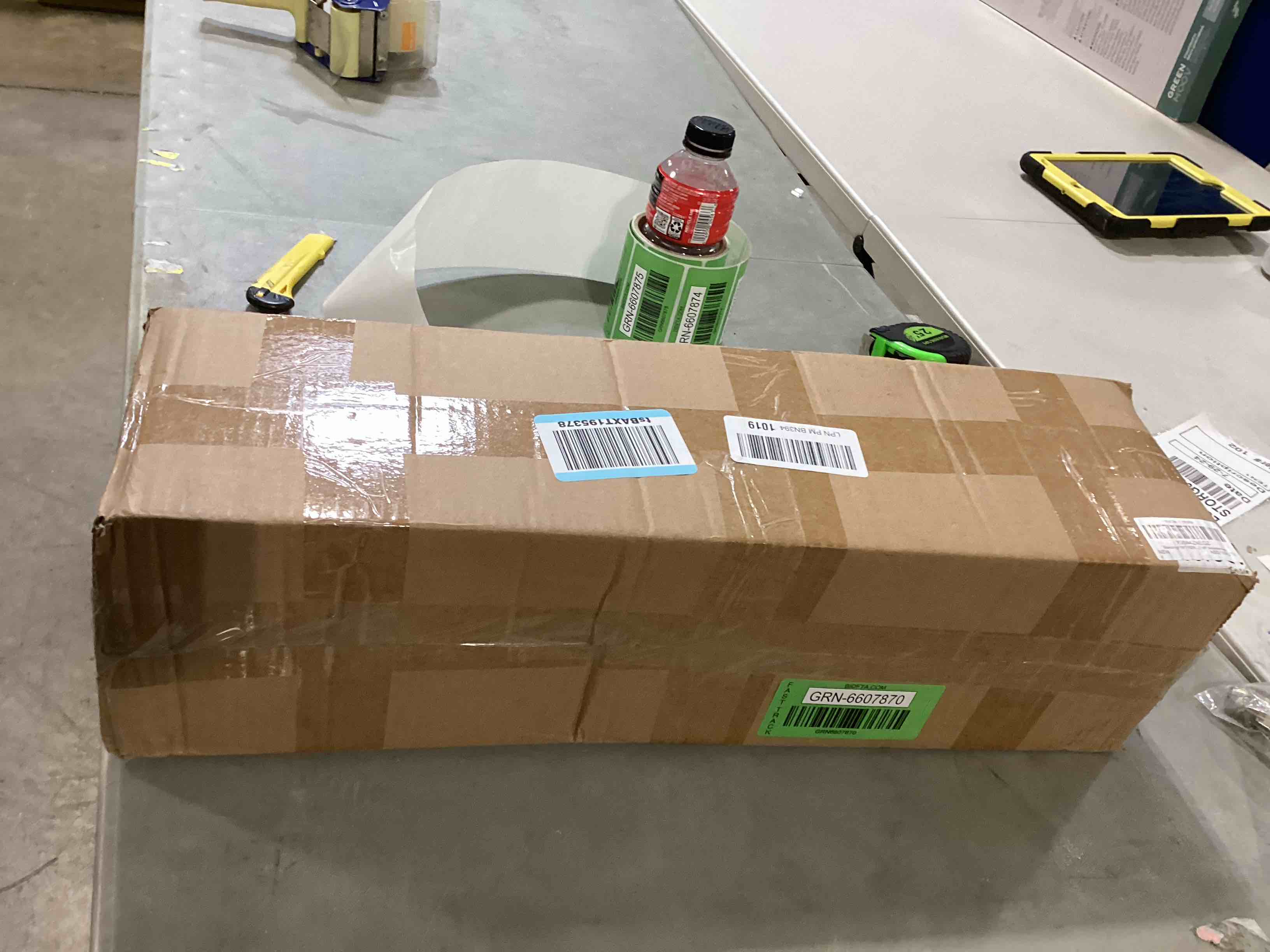 https://s3.amazonaws.com/lotting-images-prod/bidfta/GRN6607870_1722359840547.jpeg