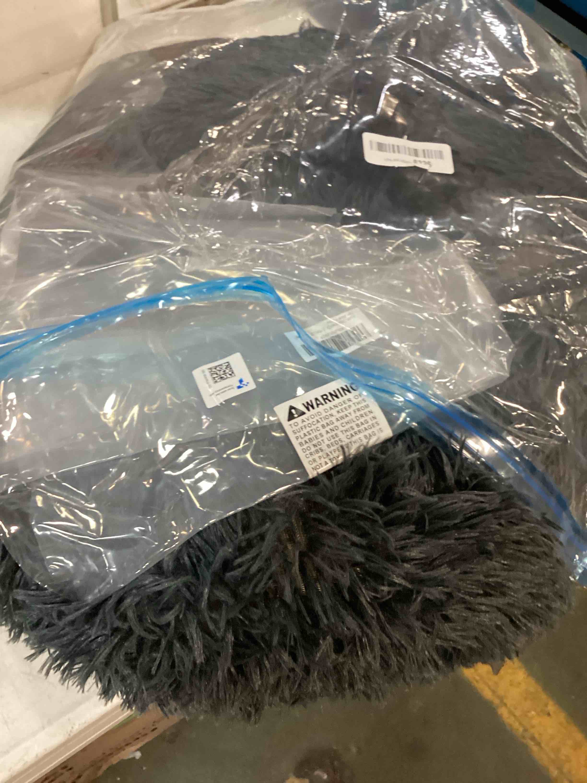 https://s3.amazonaws.com/lotting-images-prod/bidfta/GRN6608108_1715625168574.jpeg