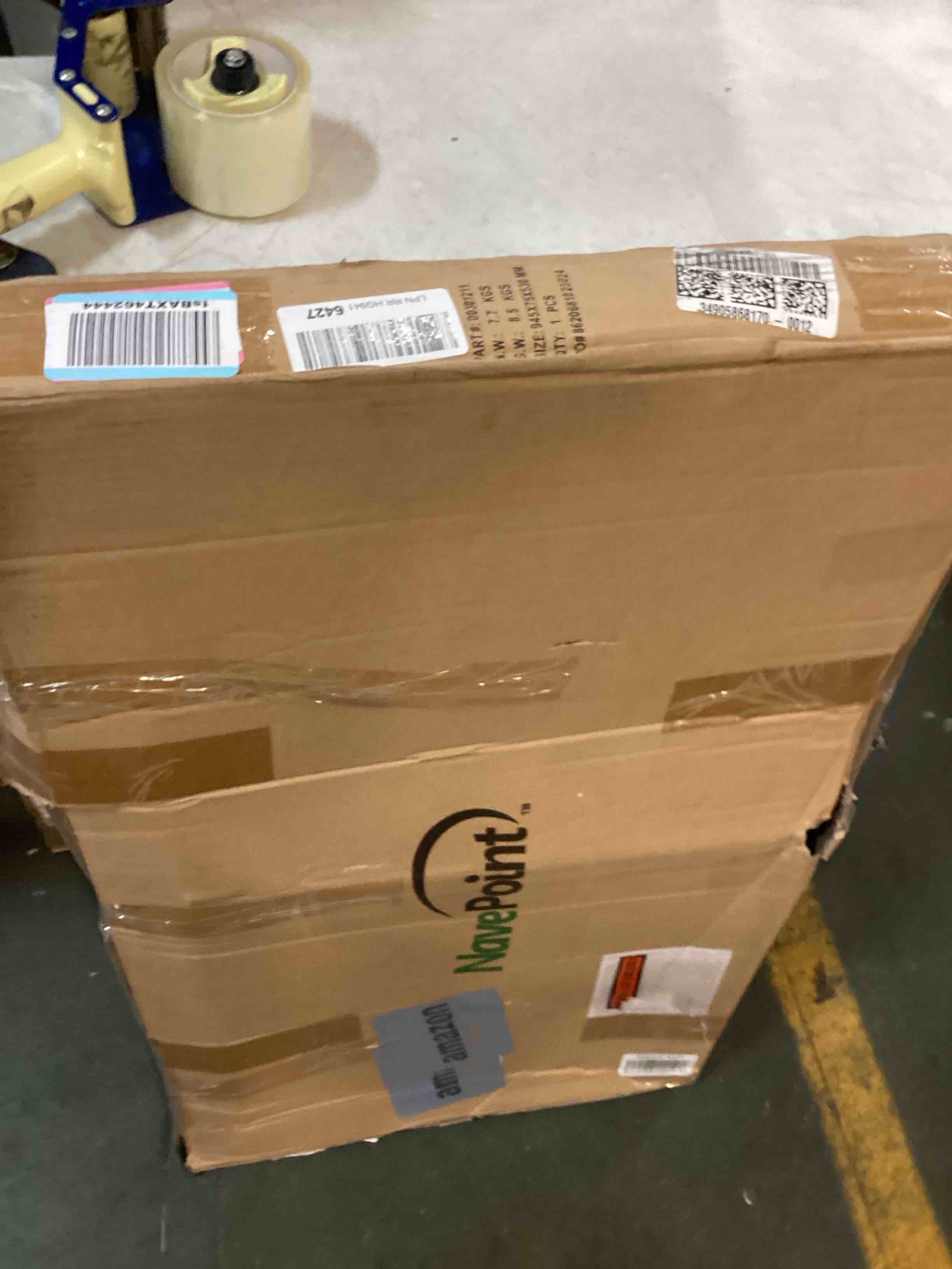 https://s3.amazonaws.com/lotting-images-prod/bidfta/GRN6608122_1715628165553.jpeg