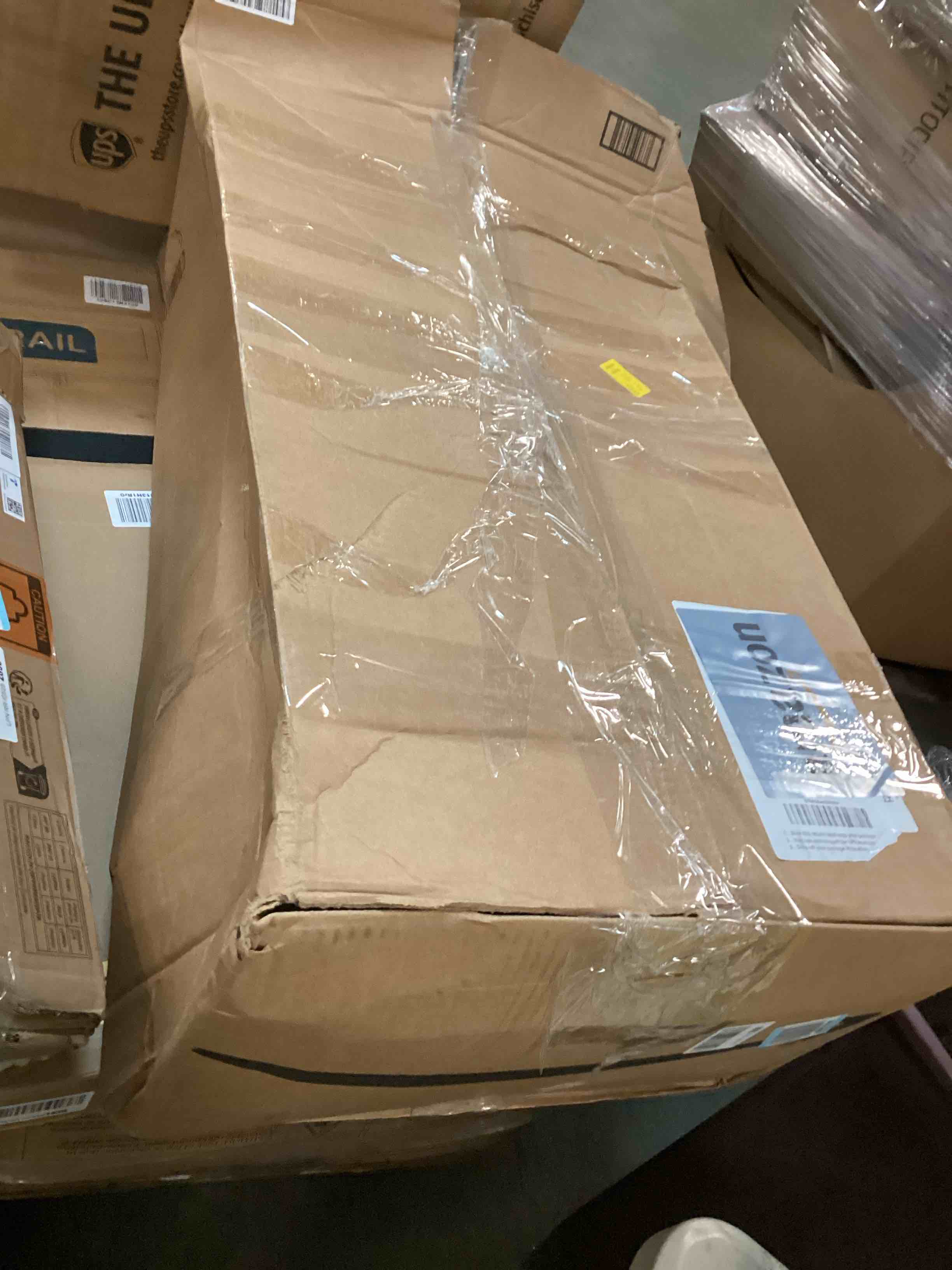 https://s3.amazonaws.com/lotting-images-prod/bidfta/GRN6608991_1715959770371.jpeg