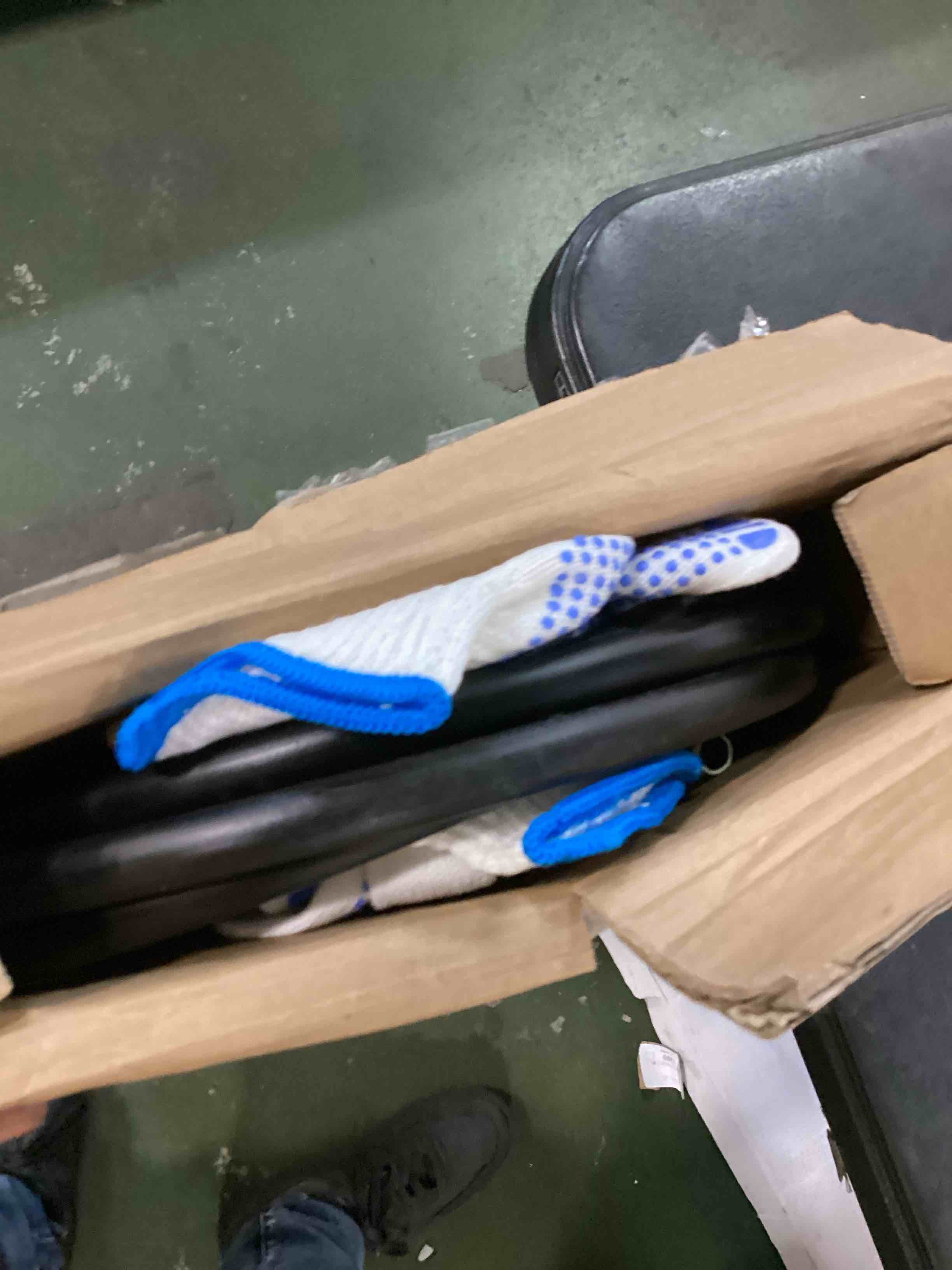 https://s3.amazonaws.com/lotting-images-prod/bidfta/GRN6609611_1715701874861.jpeg