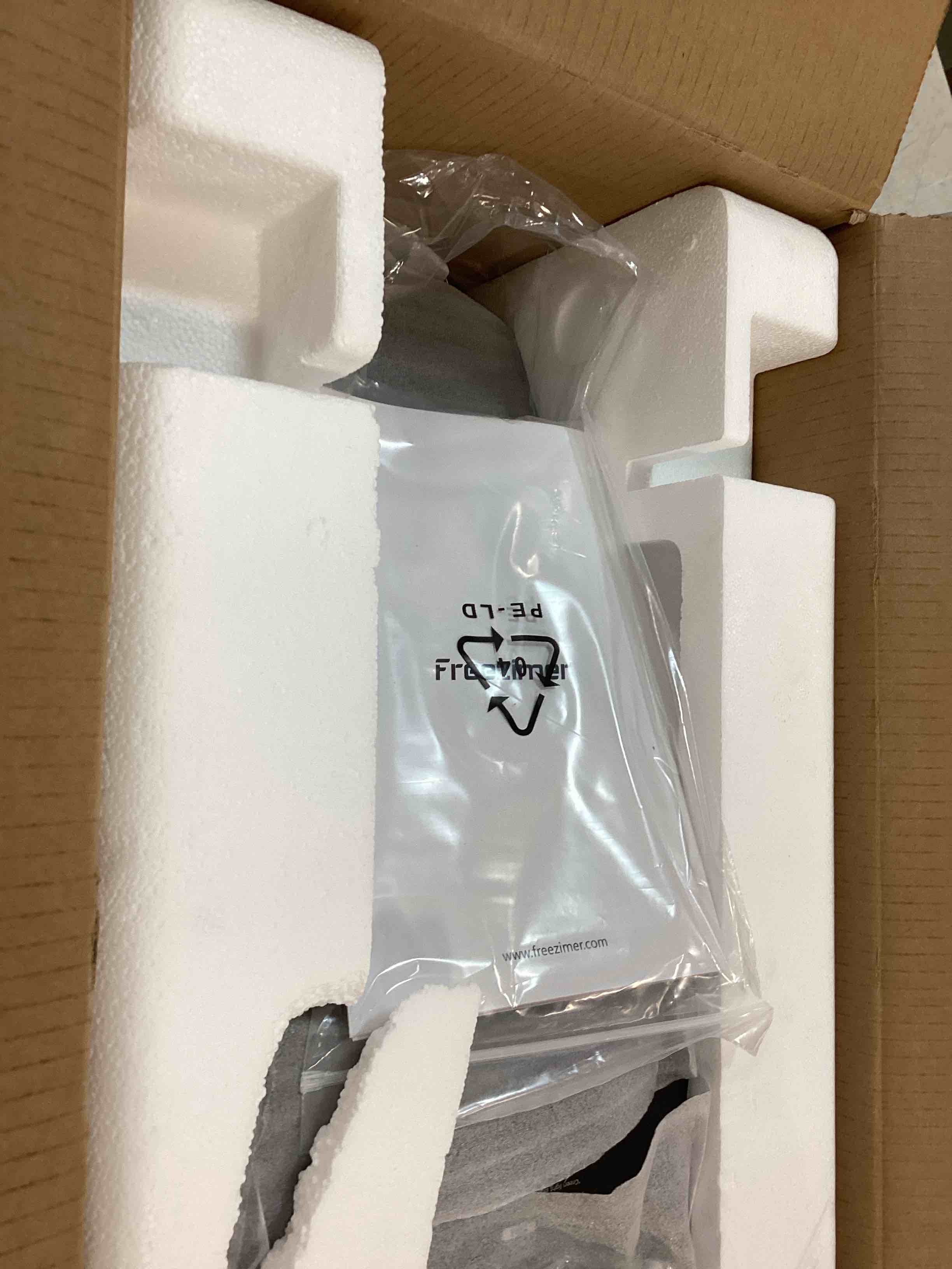 https://s3.amazonaws.com/lotting-images-prod/bidfta/GRN6610175_1715879716367.jpeg