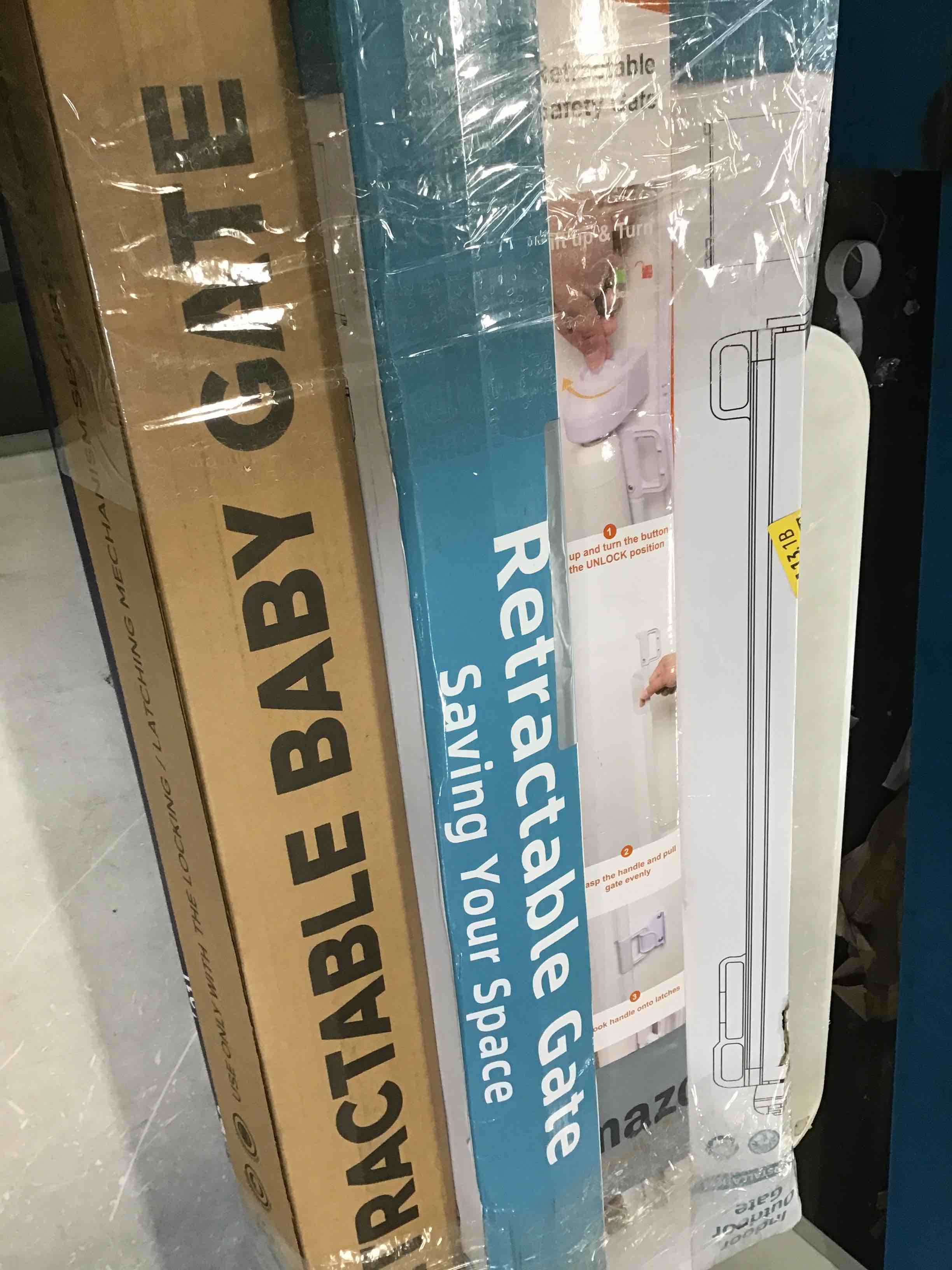 assortment item retractable gate/ bed rail ((5 pack )))