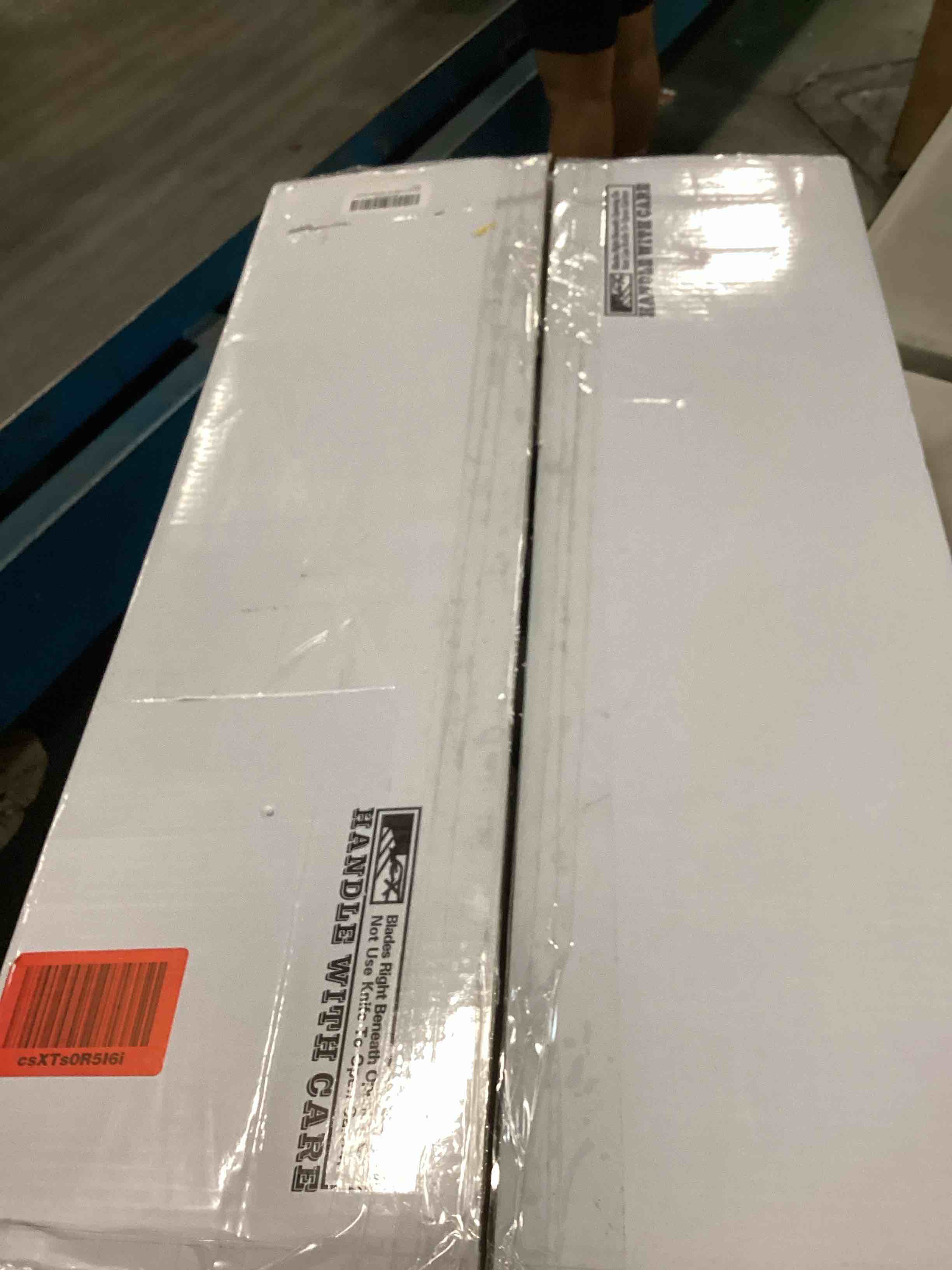 https://s3.amazonaws.com/lotting-images-prod/bidfta/GRN6612607_1715268755911.jpeg