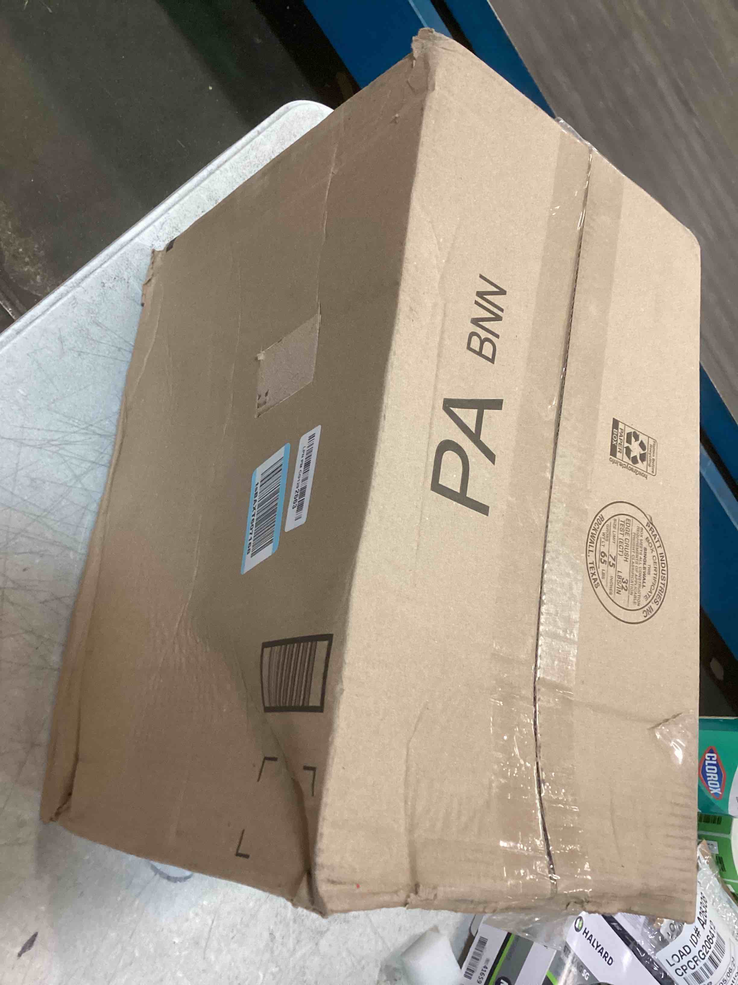 https://s3.amazonaws.com/lotting-images-prod/bidfta/GRN6614575_1715712763910.jpeg
