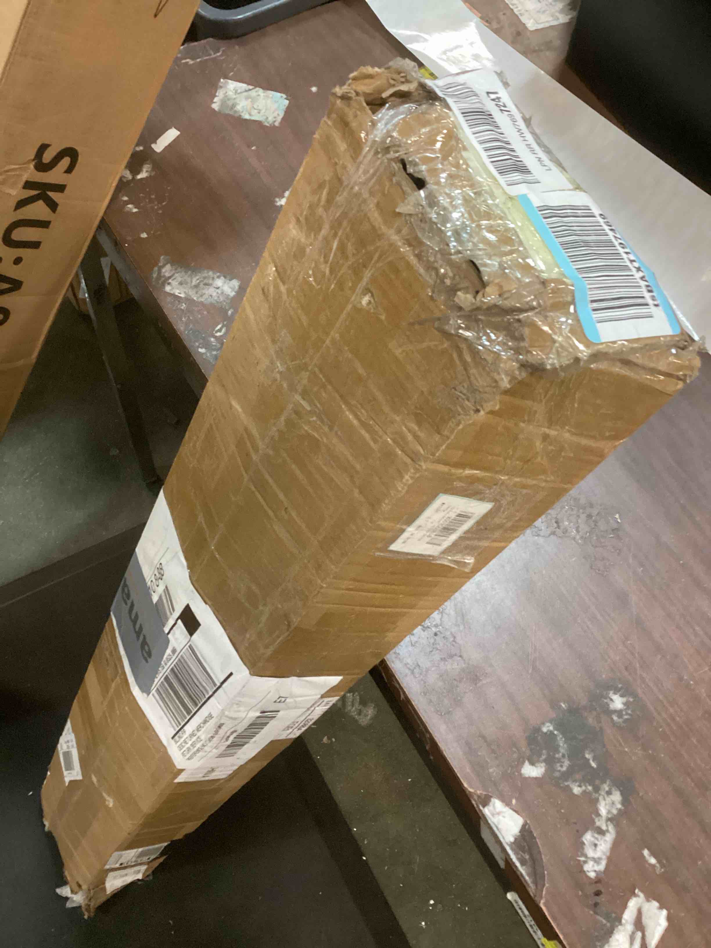 https://s3.amazonaws.com/lotting-images-prod/bidfta/GRN6614653_1715774536666.jpeg