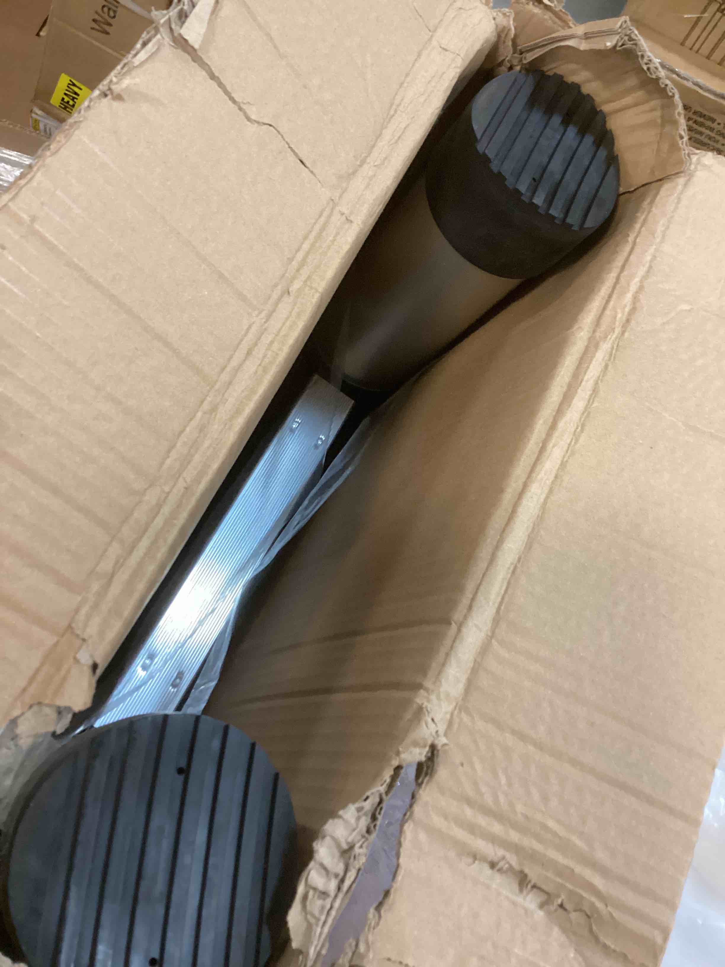 https://s3.amazonaws.com/lotting-images-prod/bidfta/GRN6614769_1715787802609.jpeg