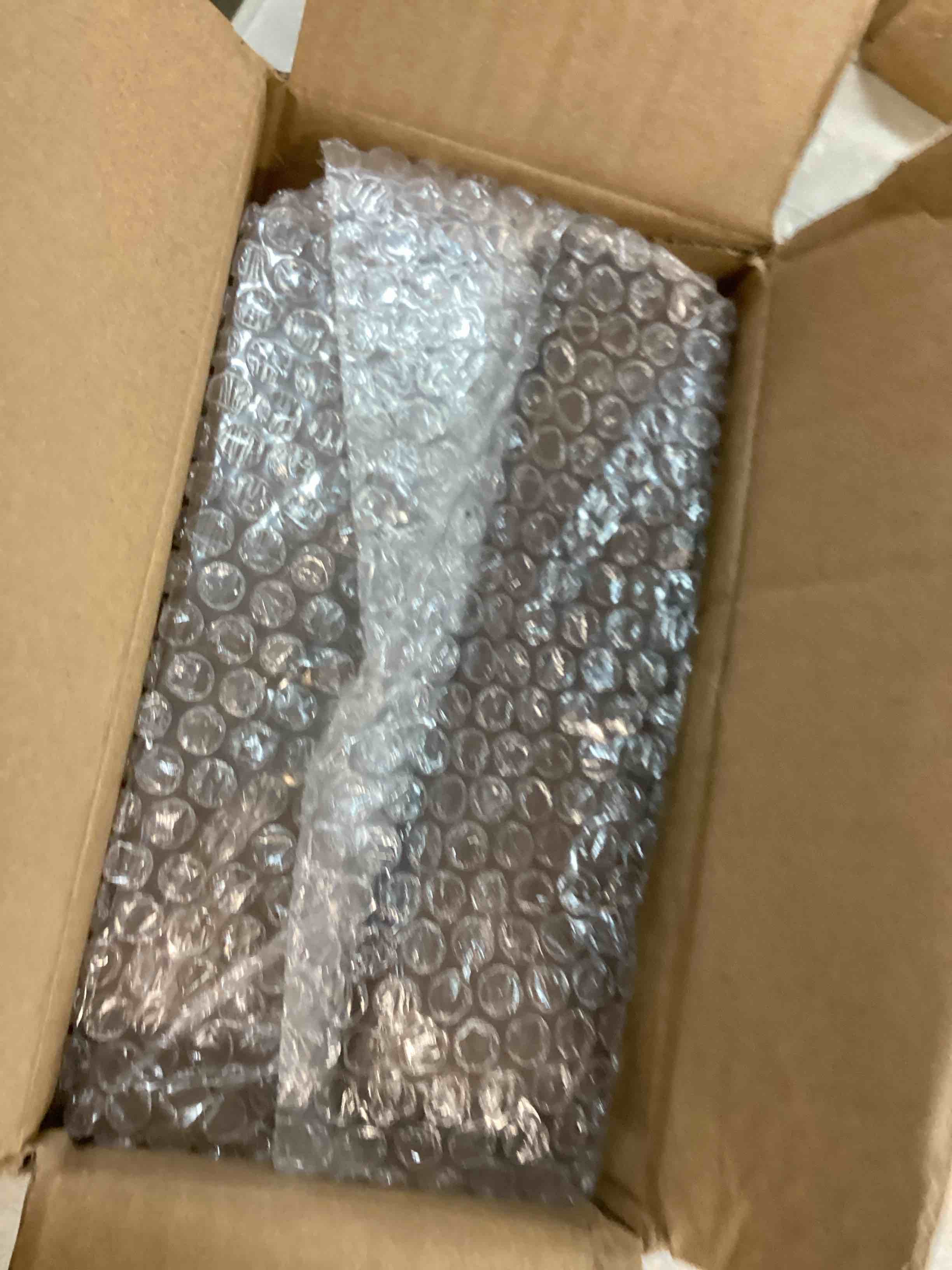 https://s3.amazonaws.com/lotting-images-prod/bidfta/GRN6615193_1715948604960.jpeg