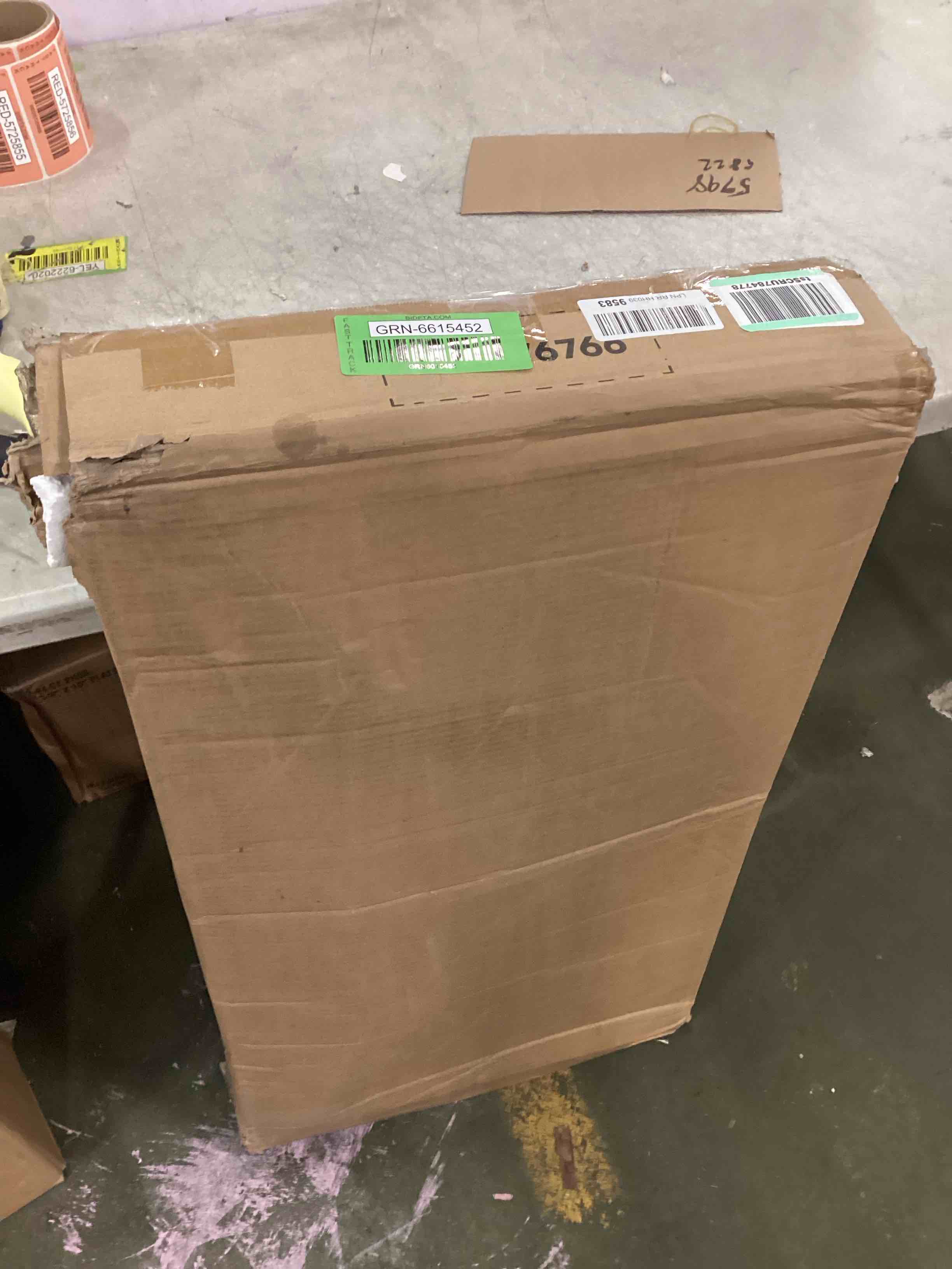 https://s3.amazonaws.com/lotting-images-prod/bidfta/GRN6615452_1715344248325.jpeg