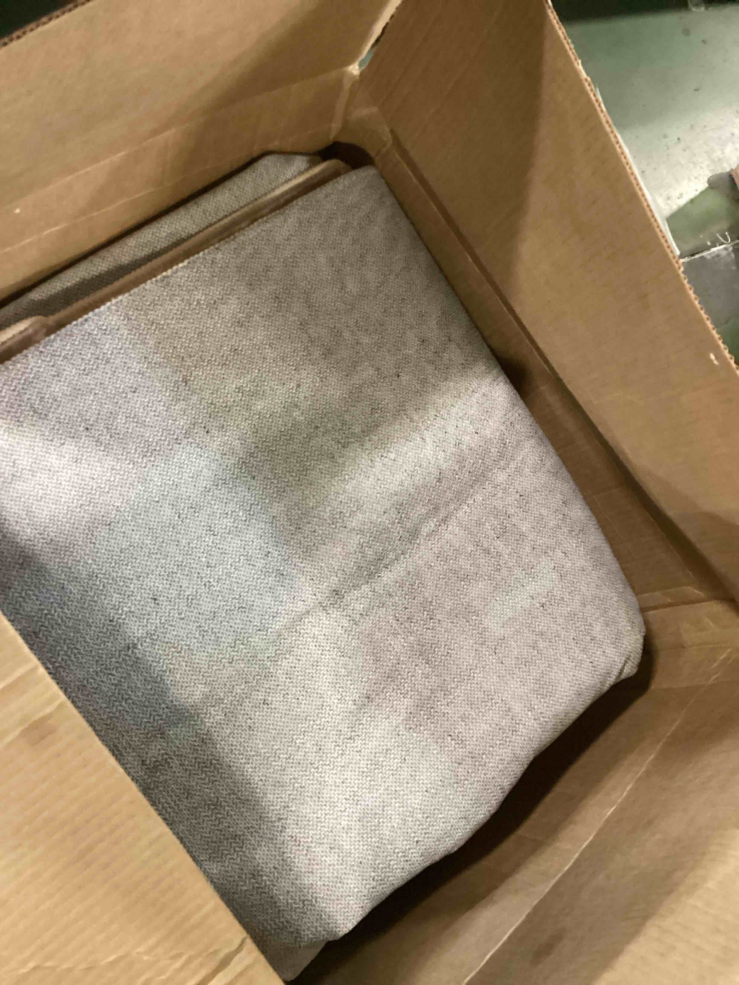 https://s3.amazonaws.com/lotting-images-prod/bidfta/GRN6616409_1715803882025.jpeg