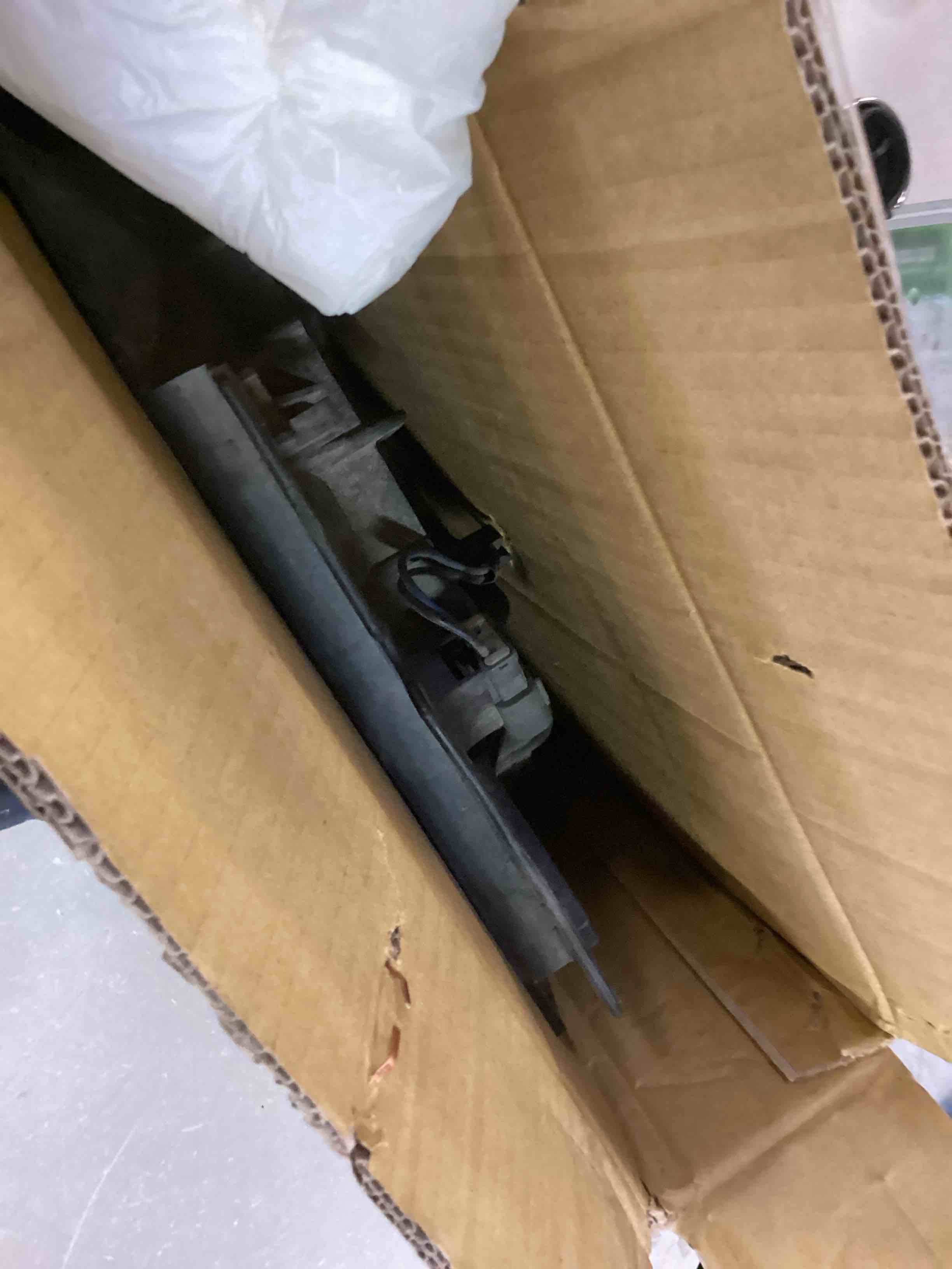 https://s3.amazonaws.com/lotting-images-prod/bidfta/GRN6616529_1715956237358.jpeg