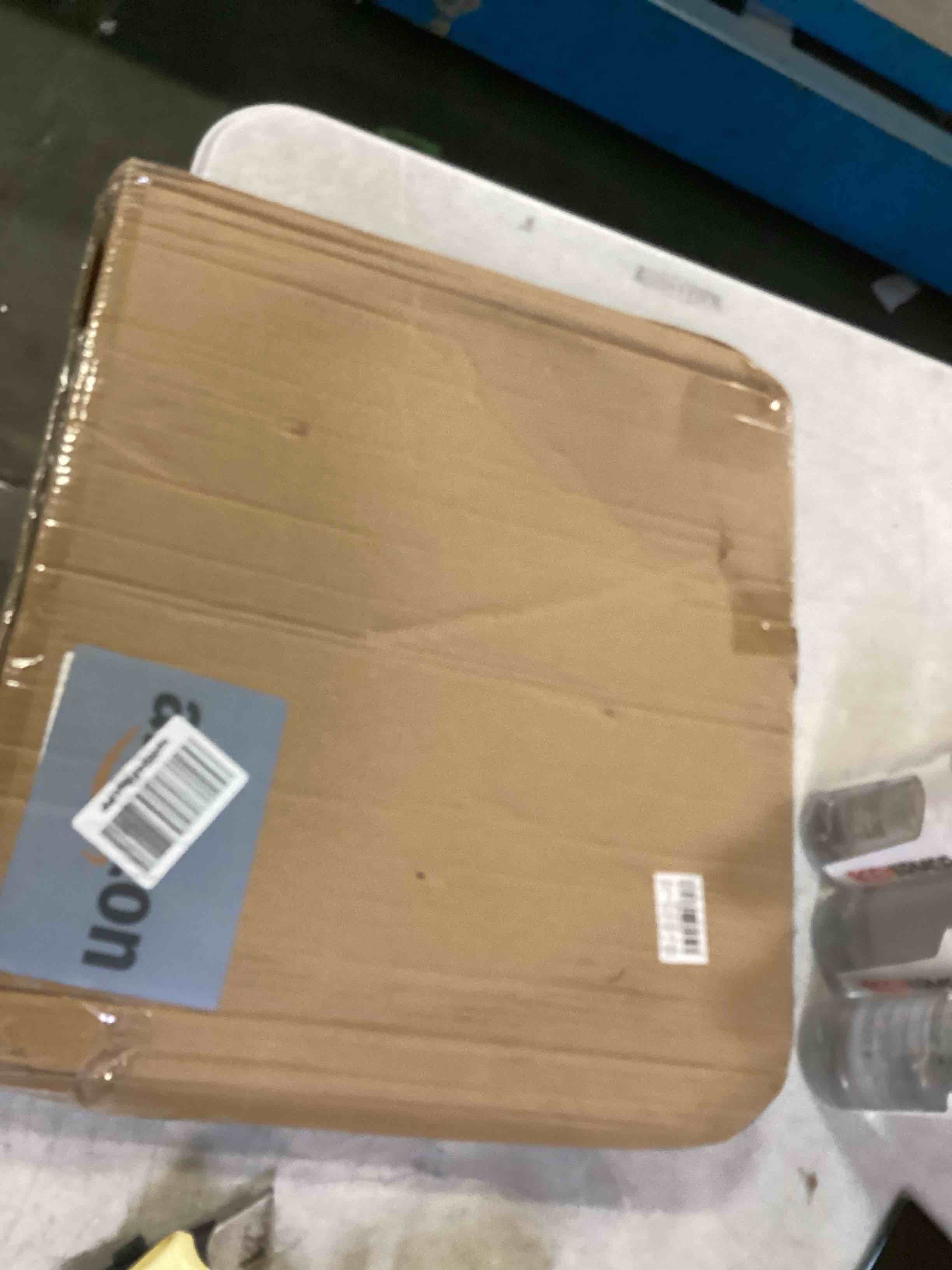 https://s3.amazonaws.com/lotting-images-prod/bidfta/GRN6616801_1716045252832.jpeg