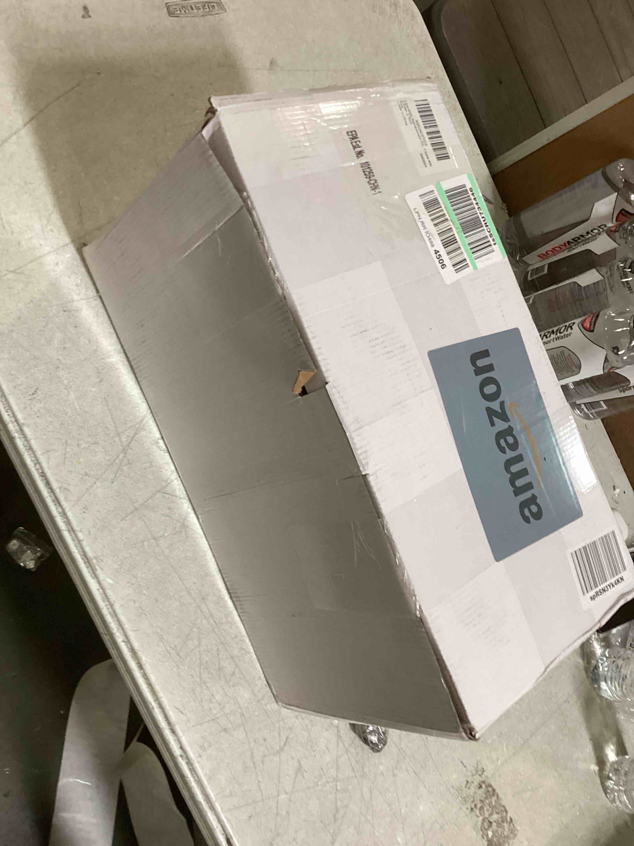 https://s3.amazonaws.com/lotting-images-prod/bidfta/GRN6616869_1716053911710.jpeg