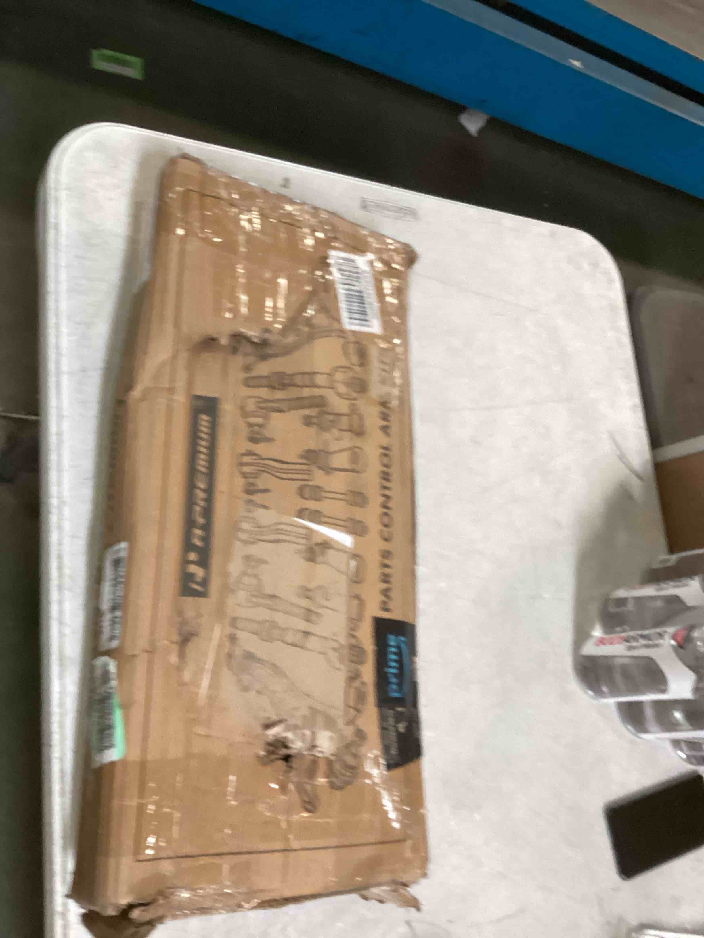 https://s3.amazonaws.com/lotting-images-prod/bidfta/GRN6616906_1716059302168.jpeg