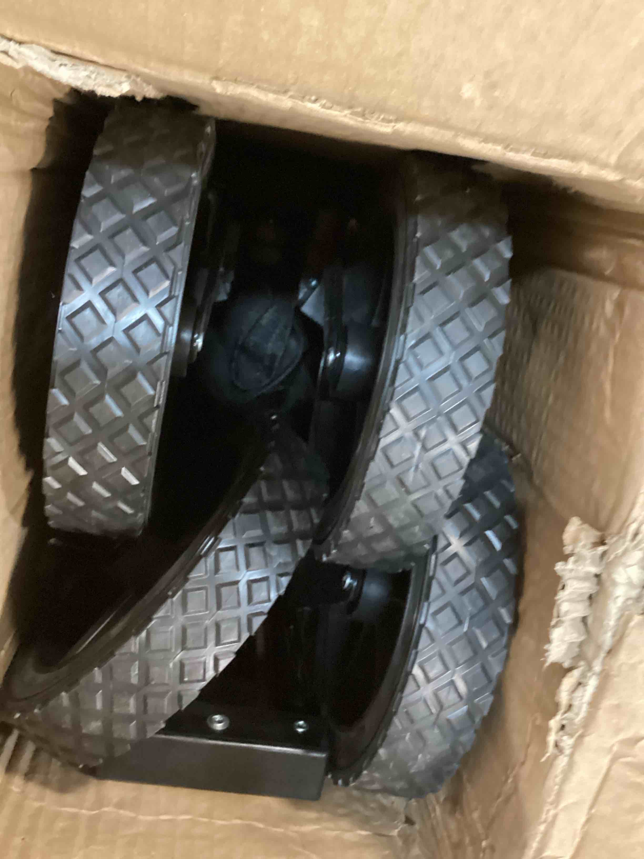 https://s3.amazonaws.com/lotting-images-prod/bidfta/GRN6617739_1716209769403.jpeg