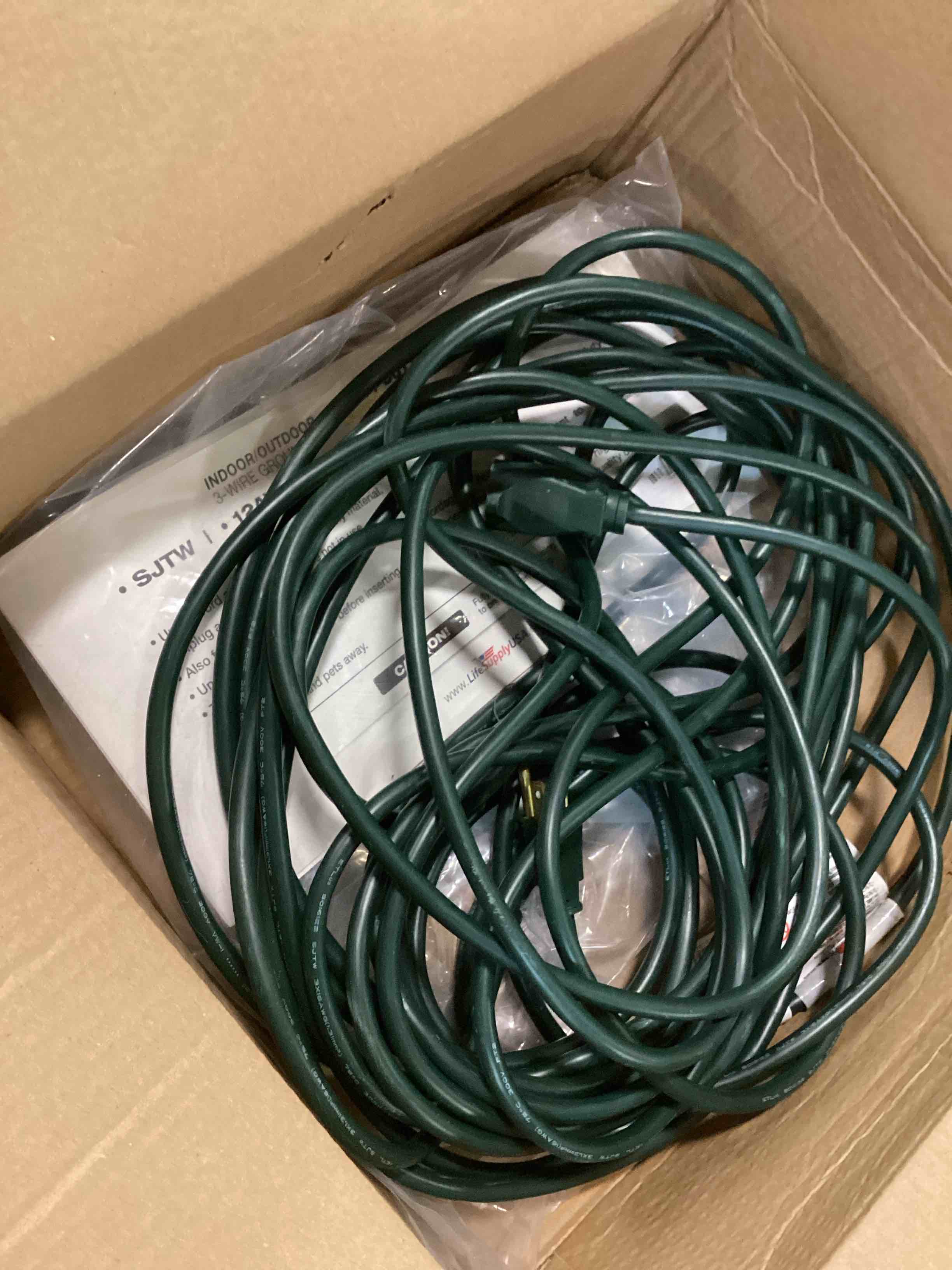 https://s3.amazonaws.com/lotting-images-prod/bidfta/GRN6618028_1716305813994.jpeg
