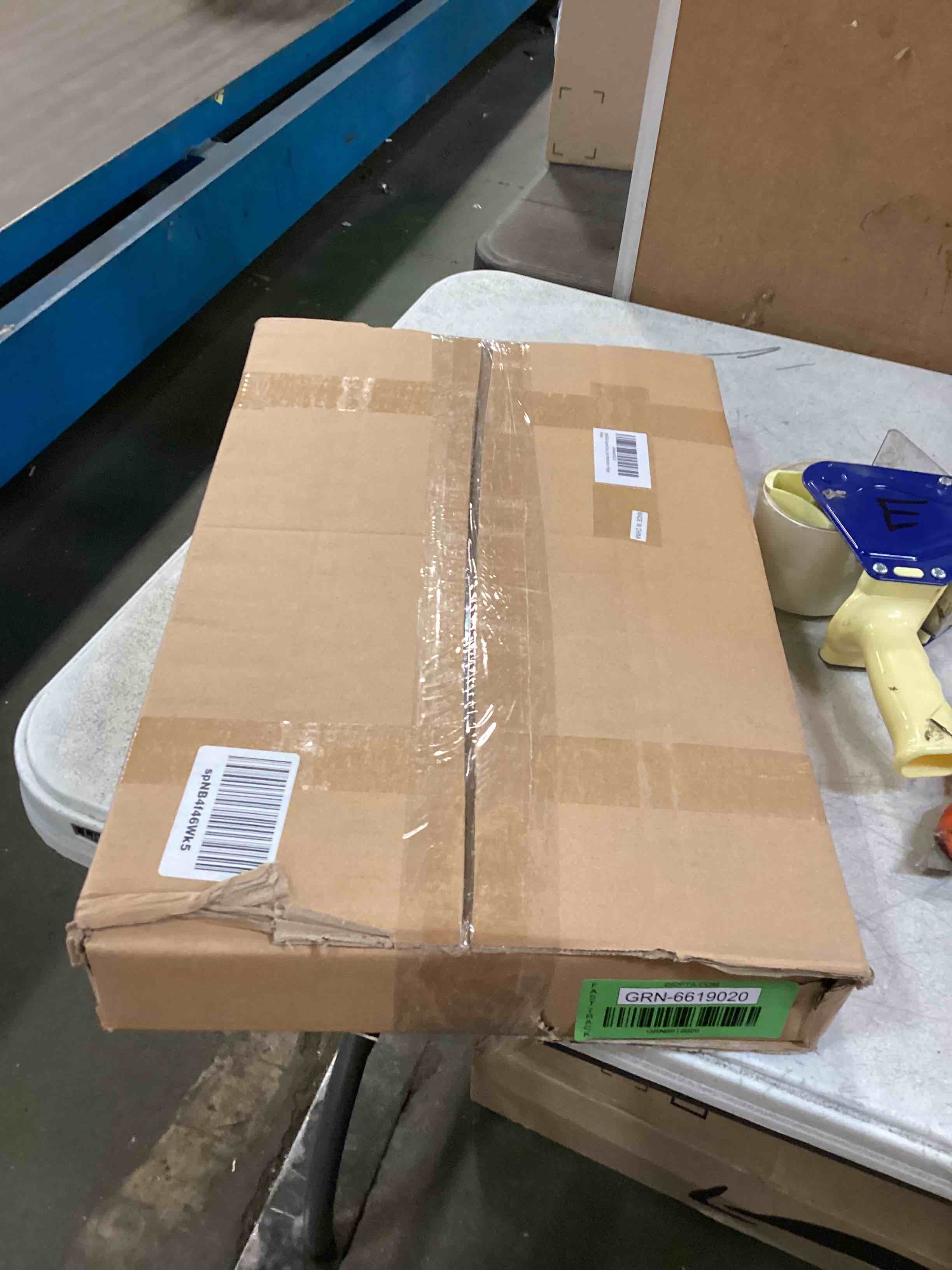https://s3.amazonaws.com/lotting-images-prod/bidfta/GRN6619020_1715605424353.jpeg