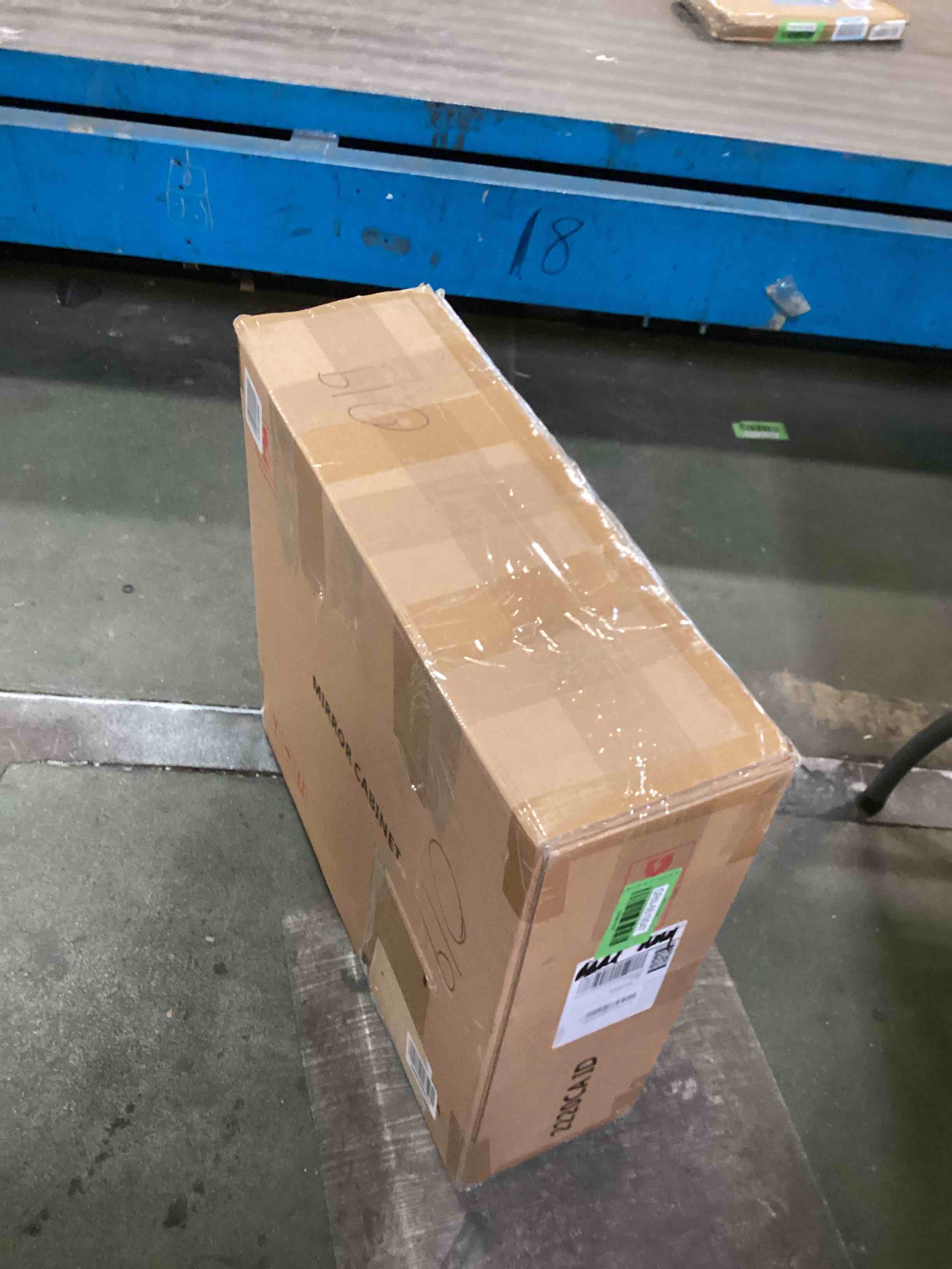 https://s3.amazonaws.com/lotting-images-prod/bidfta/GRN6619047_1715608153604.jpeg