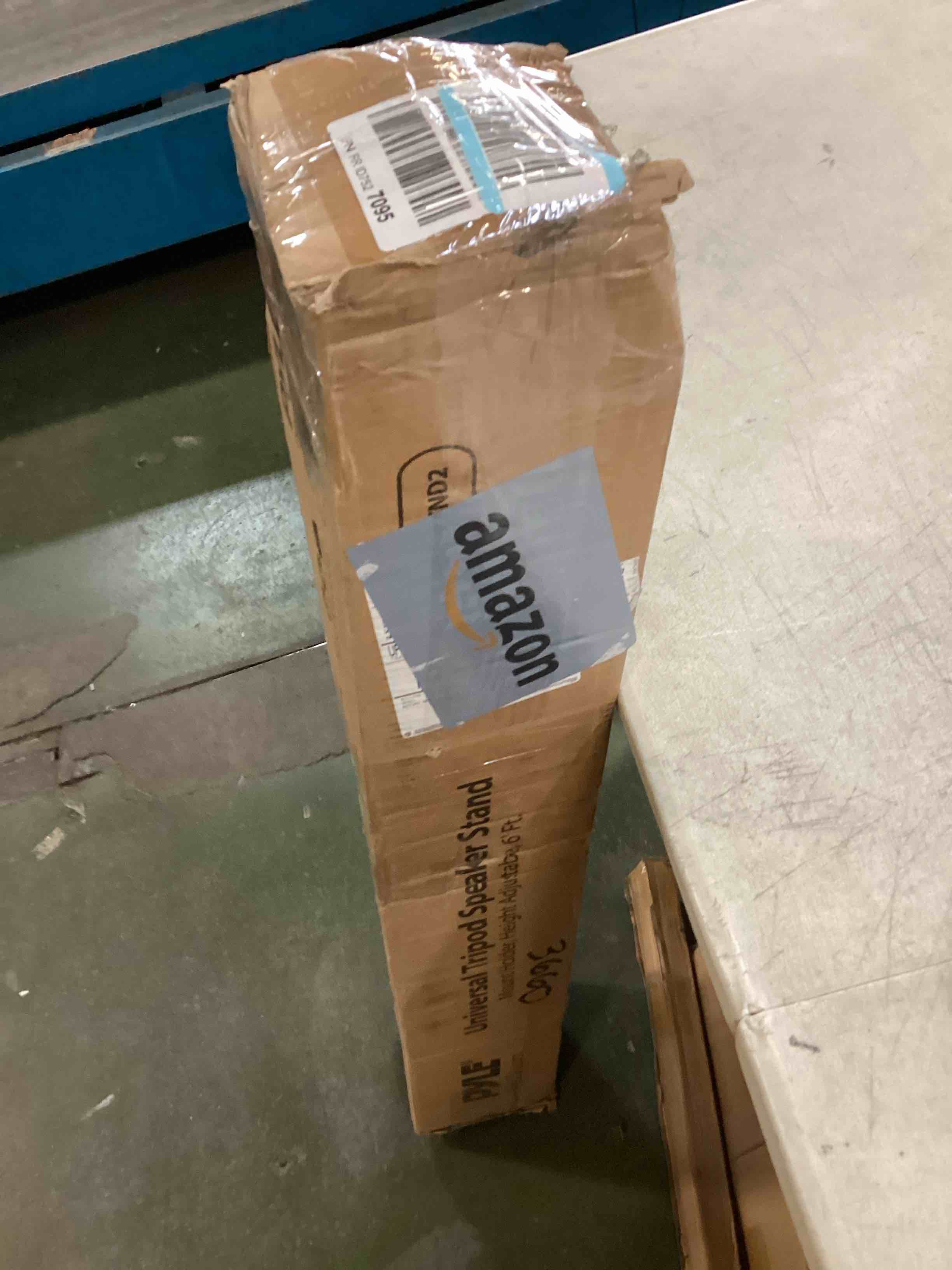 https://s3.amazonaws.com/lotting-images-prod/bidfta/GRN6619996_1716313123608.jpeg