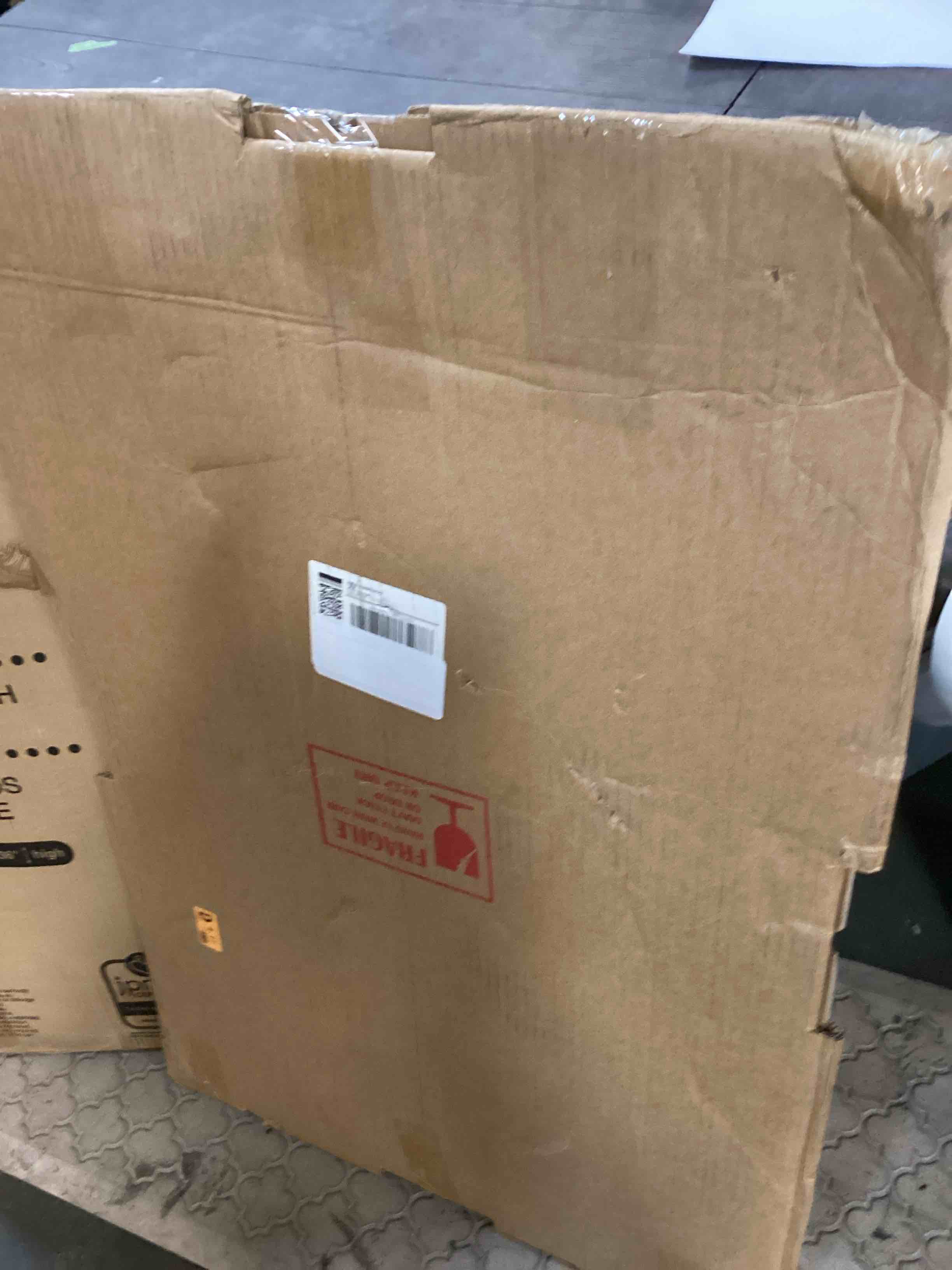 https://s3.amazonaws.com/lotting-images-prod/bidfta/GRN6620640_1716563329419.jpeg