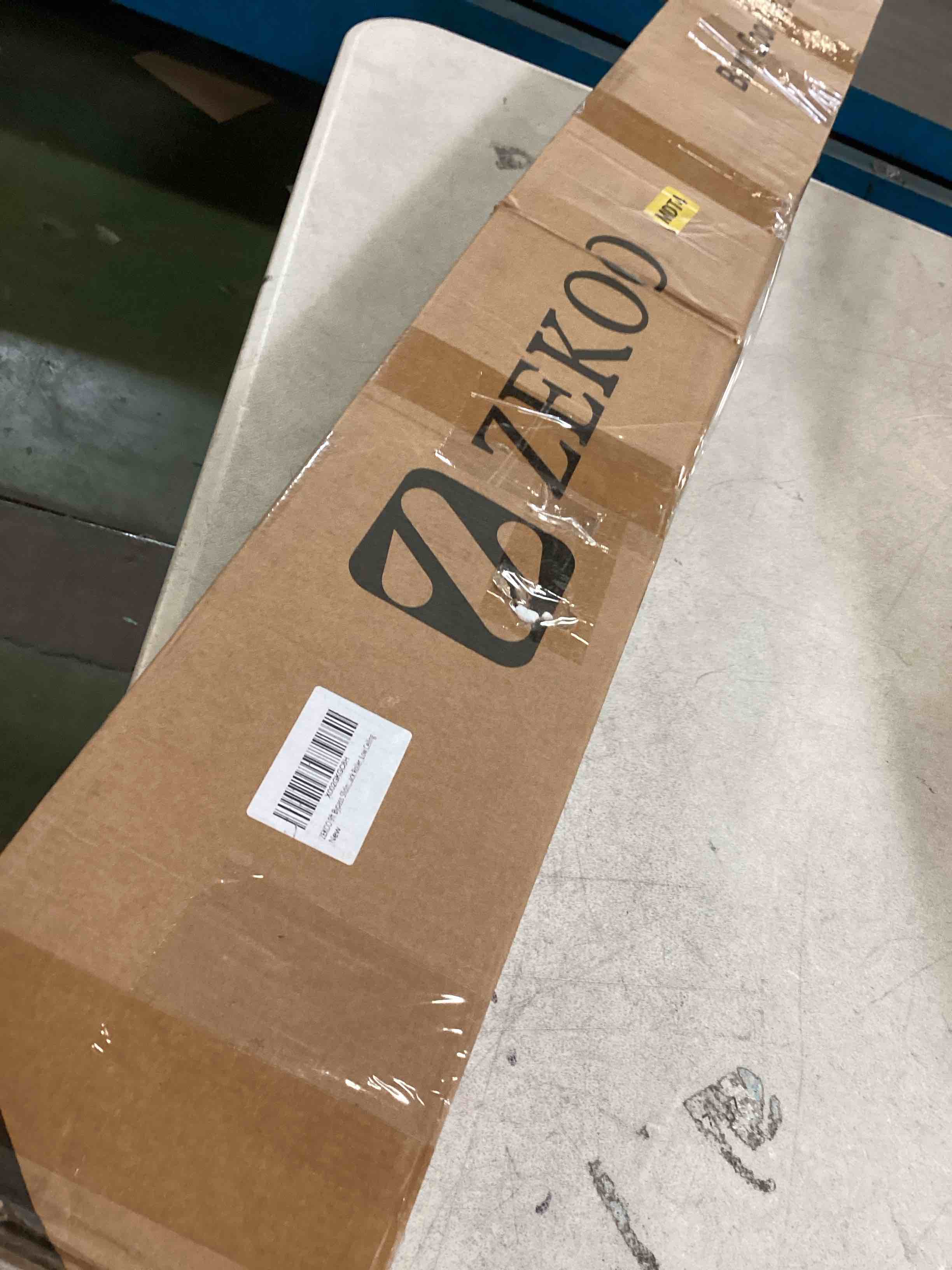 https://s3.amazonaws.com/lotting-images-prod/bidfta/GRN6620754_1716580024903.jpeg