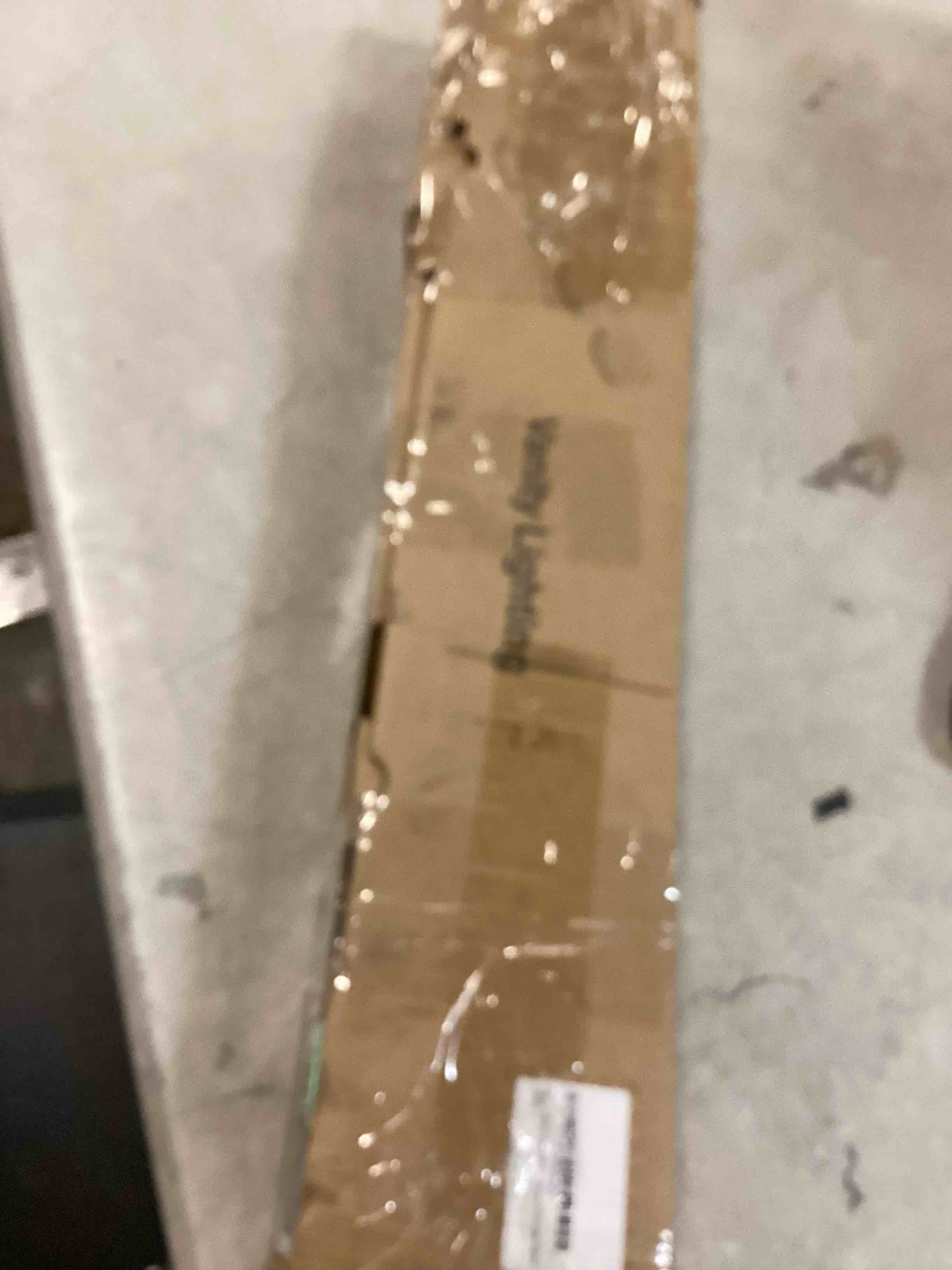 https://s3.amazonaws.com/lotting-images-prod/bidfta/GRN6620802_1716898141536.jpeg
