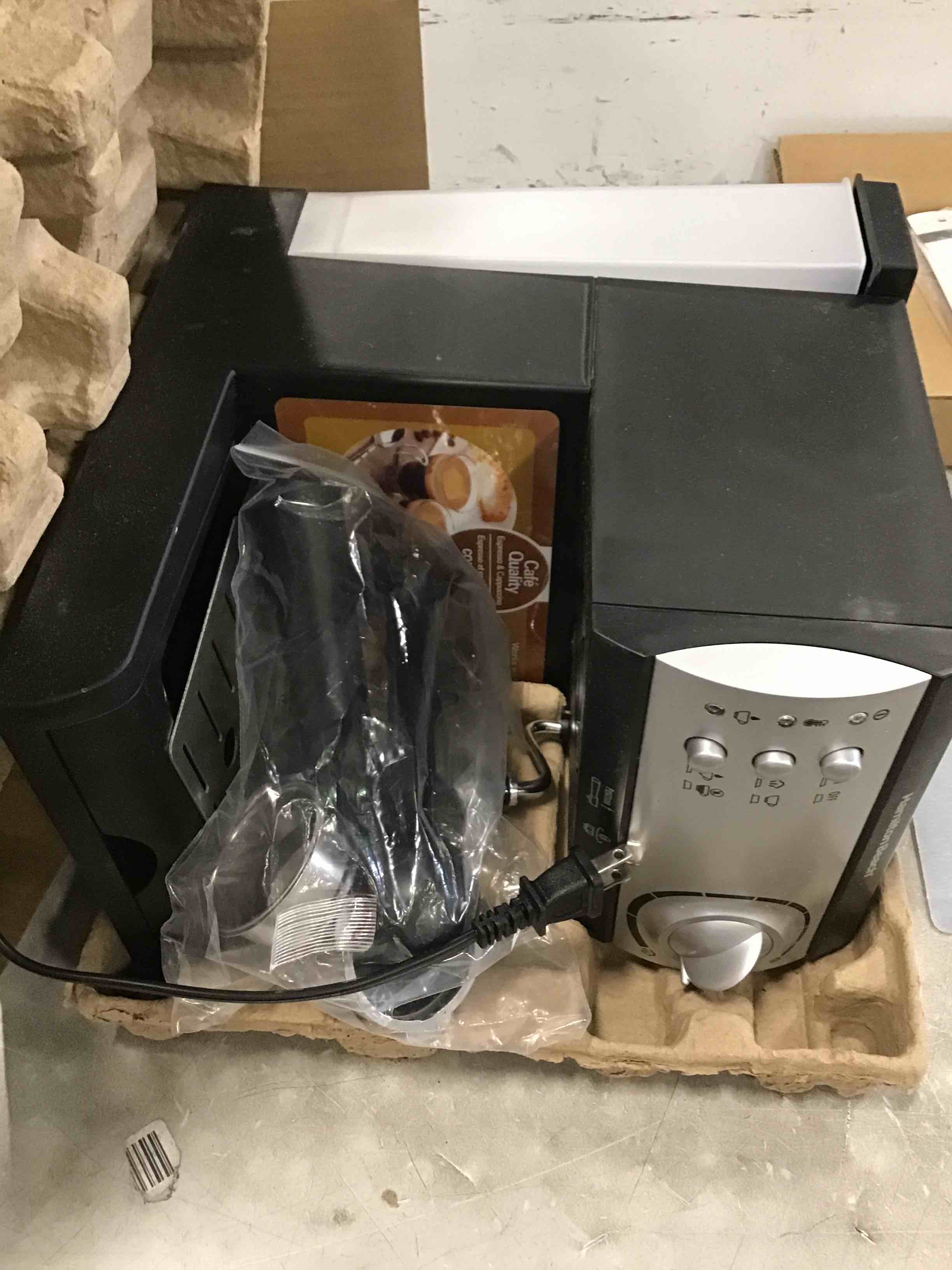 https://s3.amazonaws.com/lotting-images-prod/bidfta/GRN6622513_1716493722685.jpeg