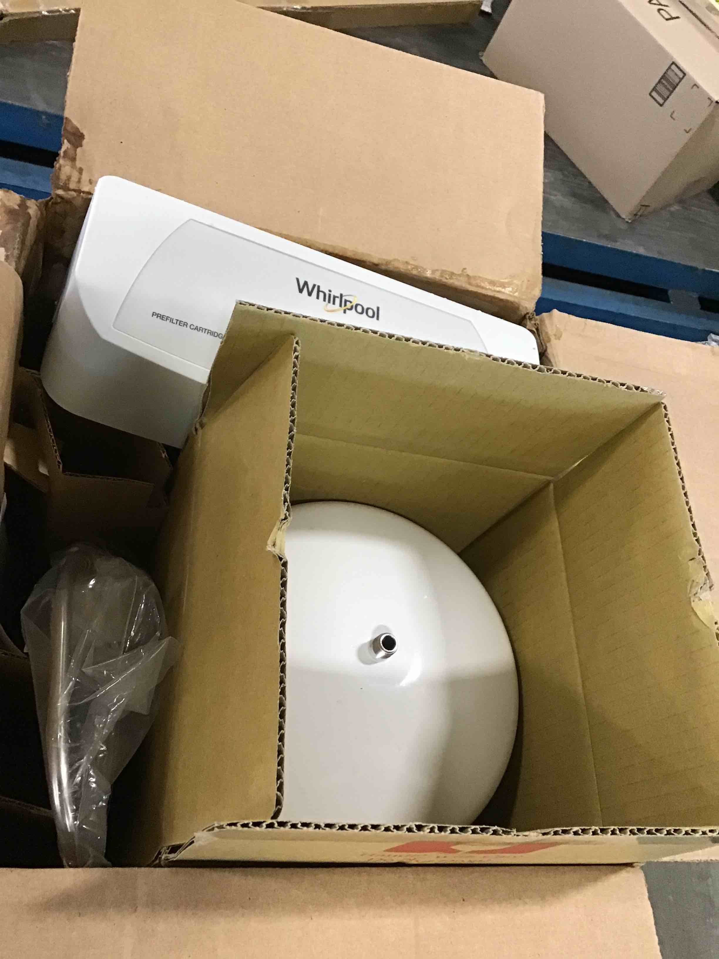 https://s3.amazonaws.com/lotting-images-prod/bidfta/GRN6622796_1716899360150.jpeg