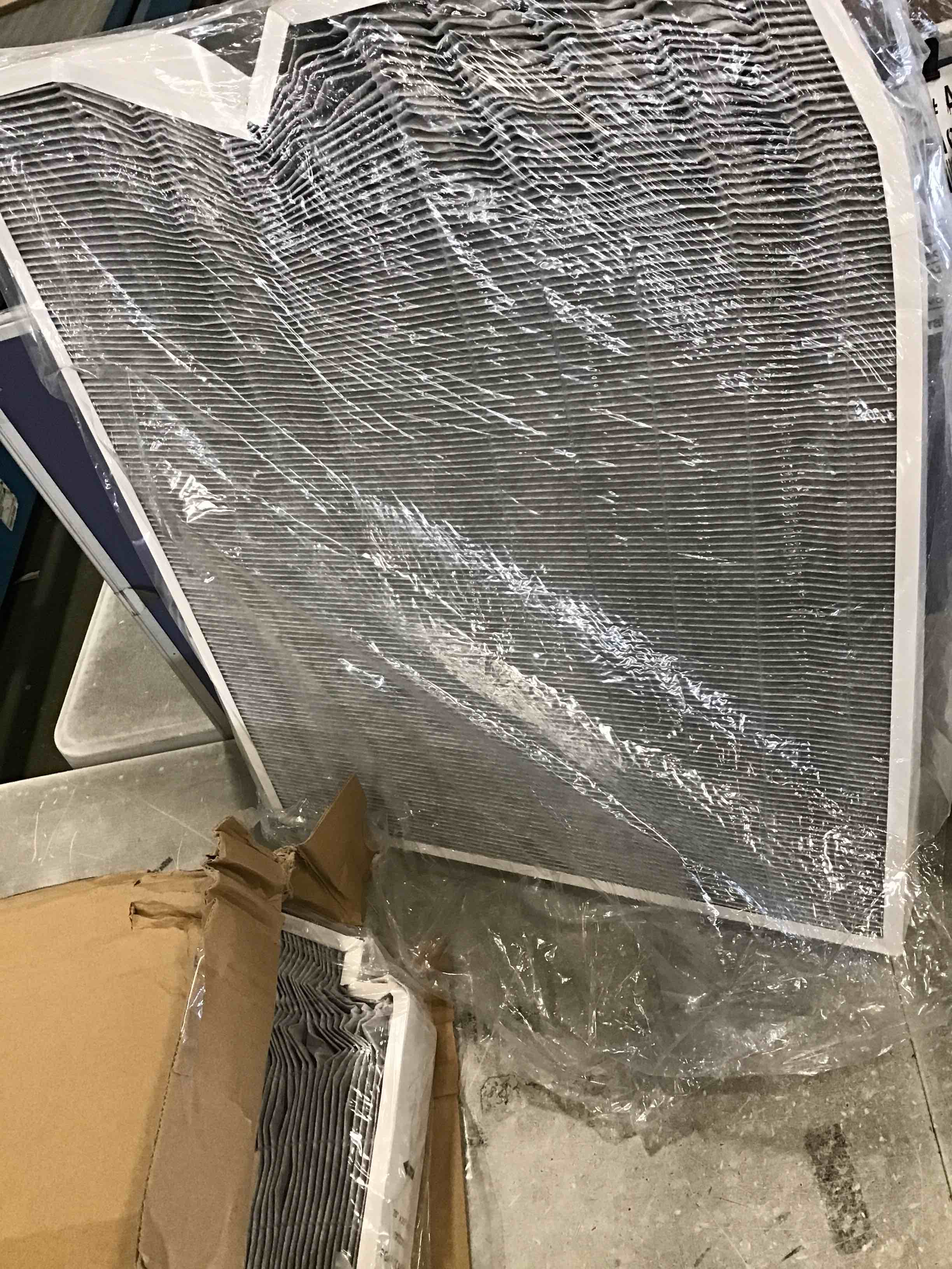 https://s3.amazonaws.com/lotting-images-prod/bidfta/GRN6622804_1716900087296.jpeg