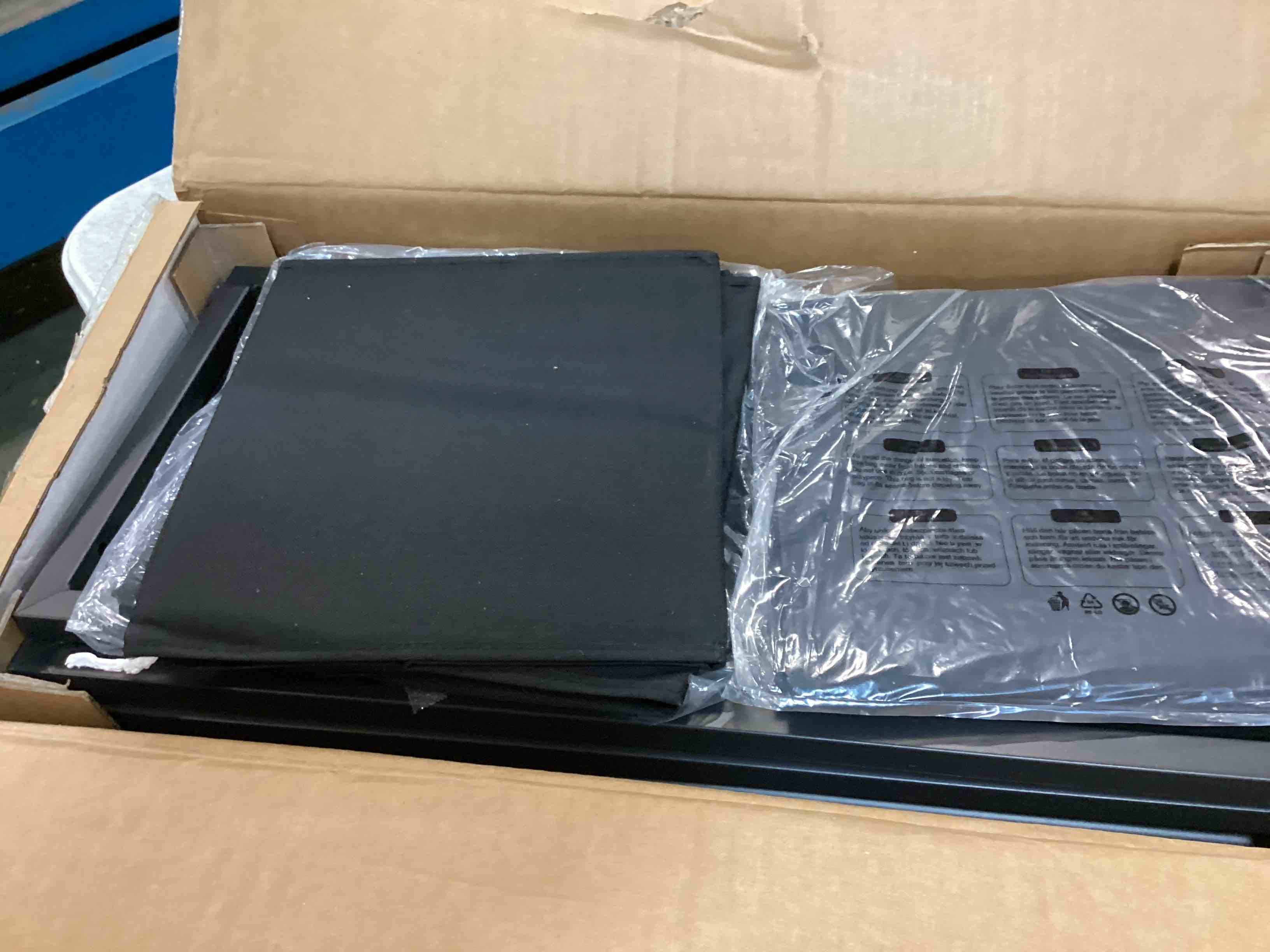https://s3.amazonaws.com/lotting-images-prod/bidfta/GRN6623054_1716211073333.jpeg