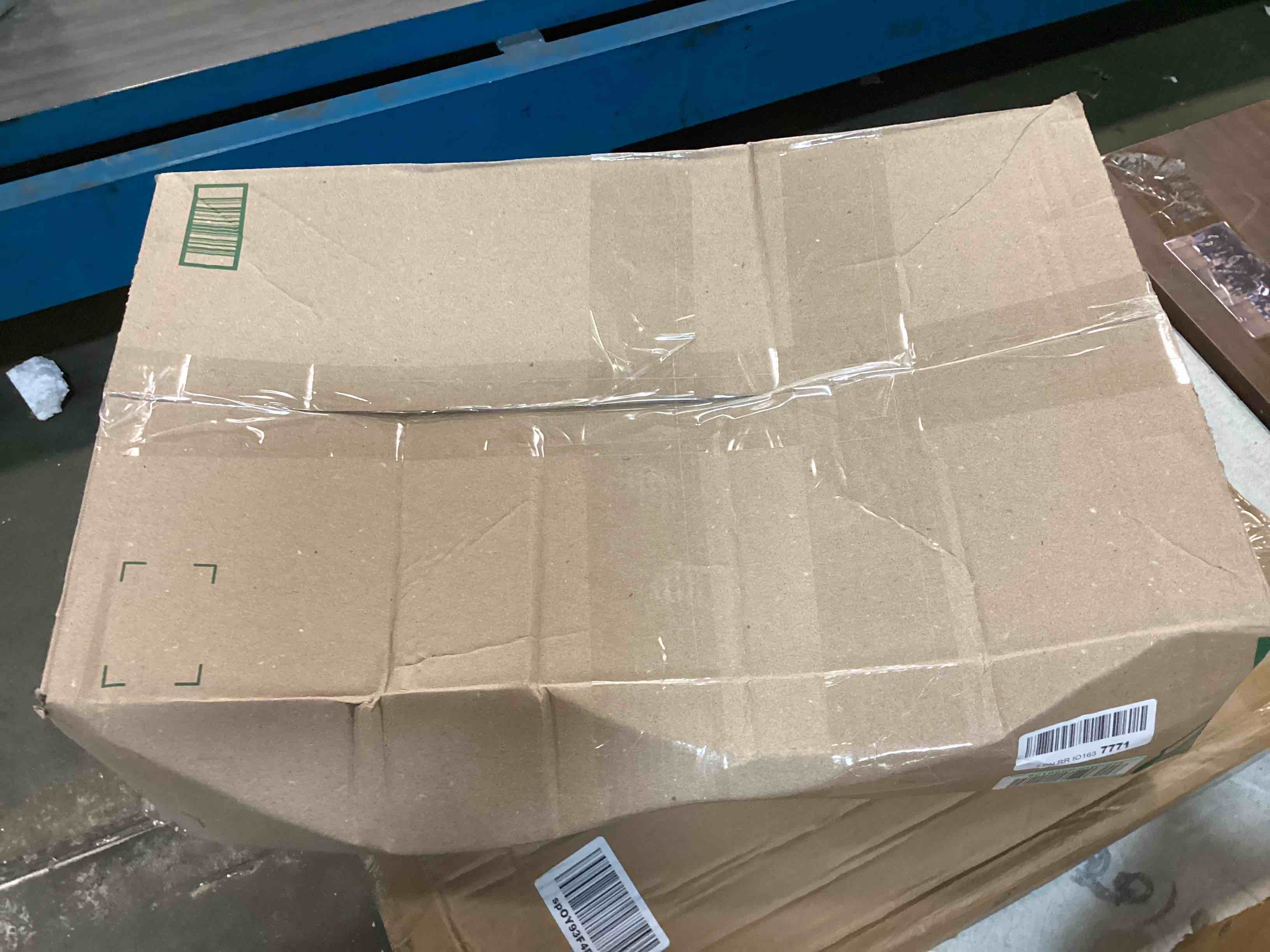 https://s3.amazonaws.com/lotting-images-prod/bidfta/GRN6623142_1716227544107.jpeg