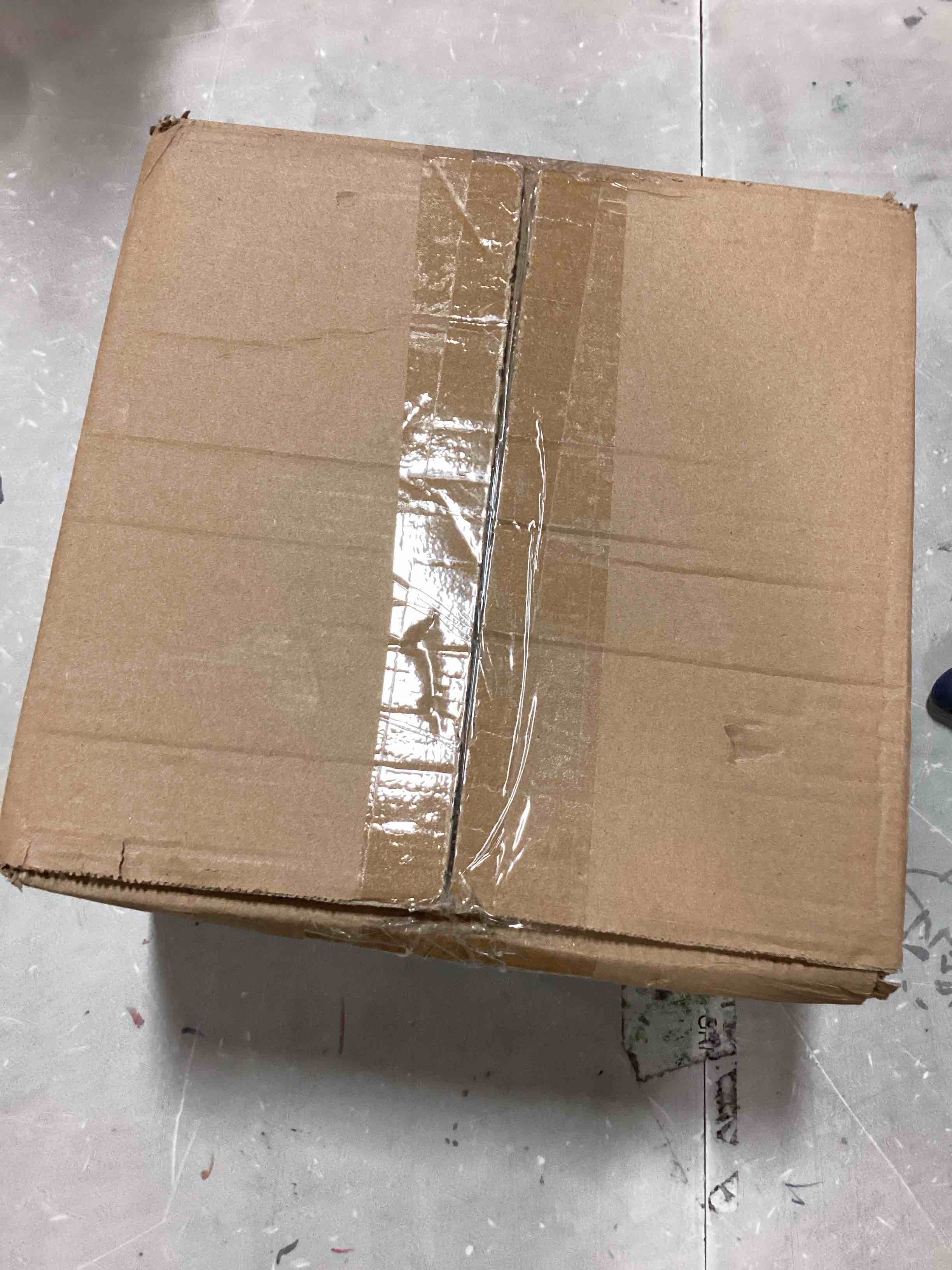 https://s3.amazonaws.com/lotting-images-prod/bidfta/GRN6624454_1716295017882.jpeg