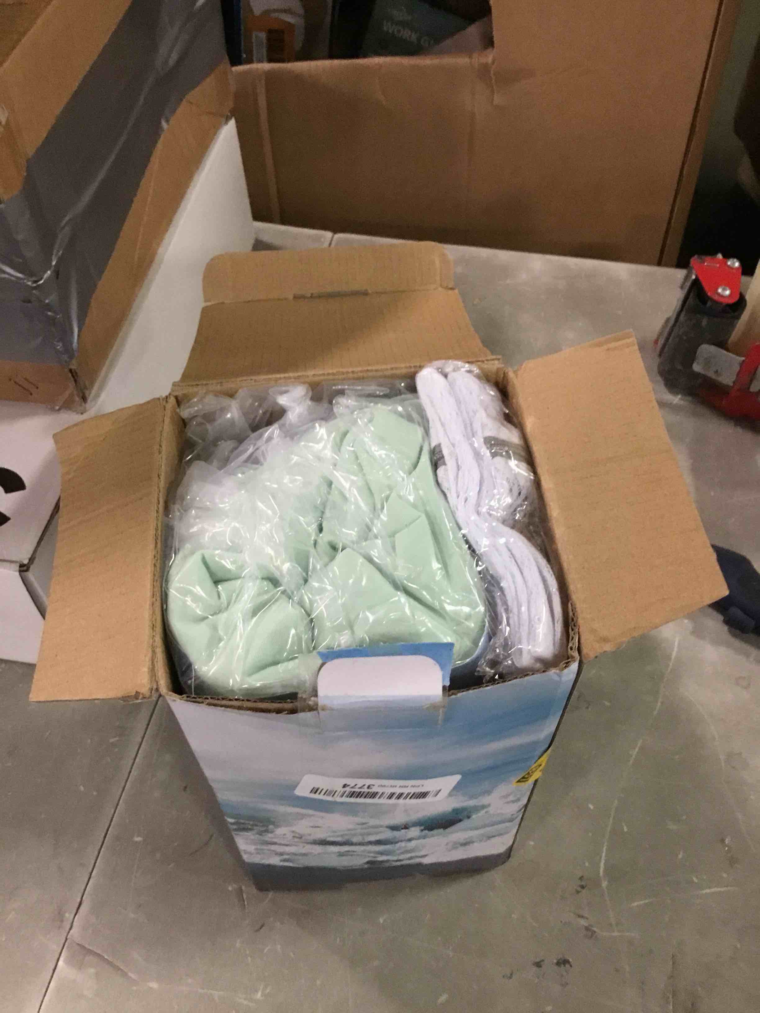 https://s3.amazonaws.com/lotting-images-prod/bidfta/GRN6624779_1716398934051.jpeg