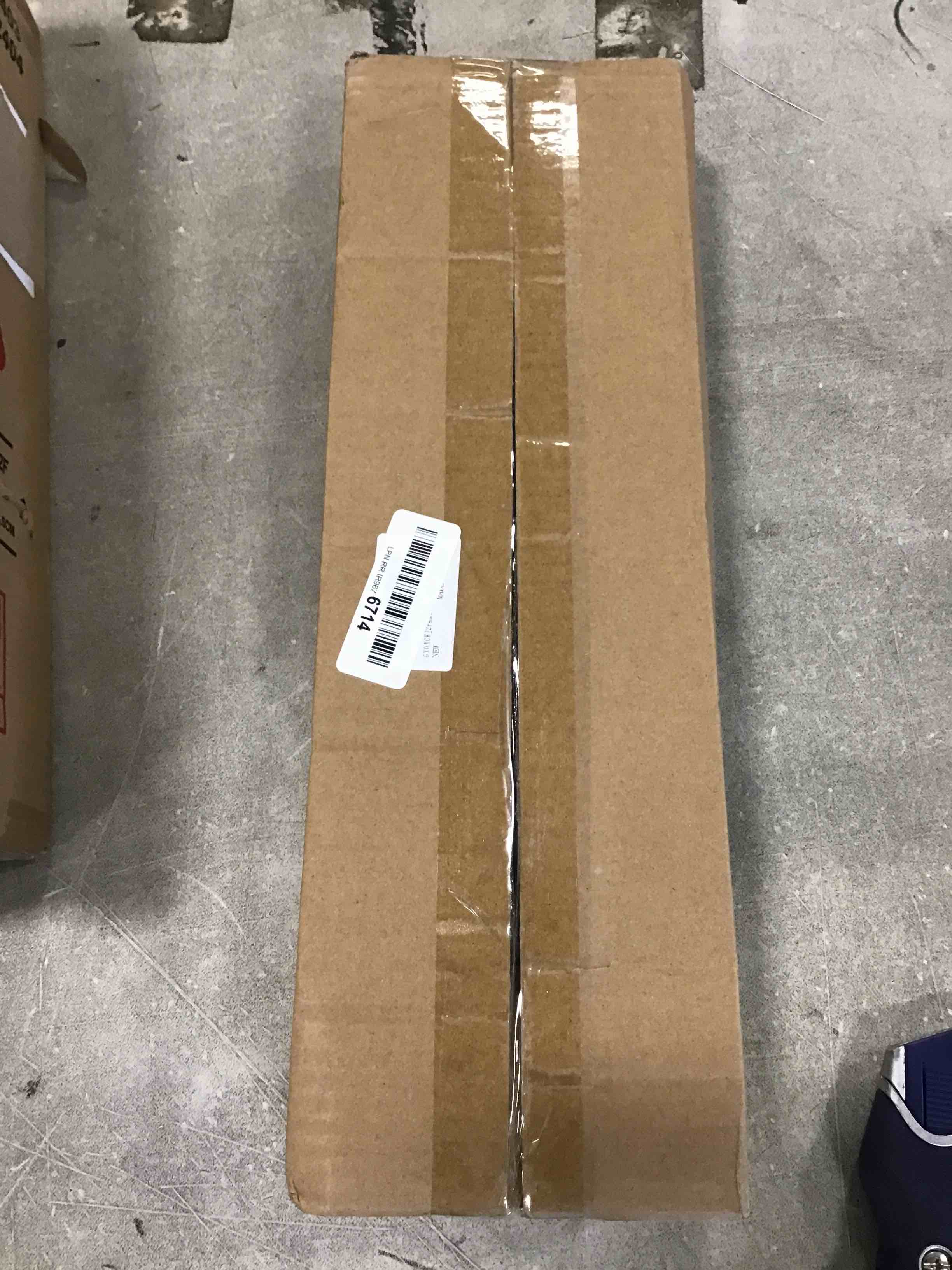 https://s3.amazonaws.com/lotting-images-prod/bidfta/GRN6626827_1716897772518.jpeg