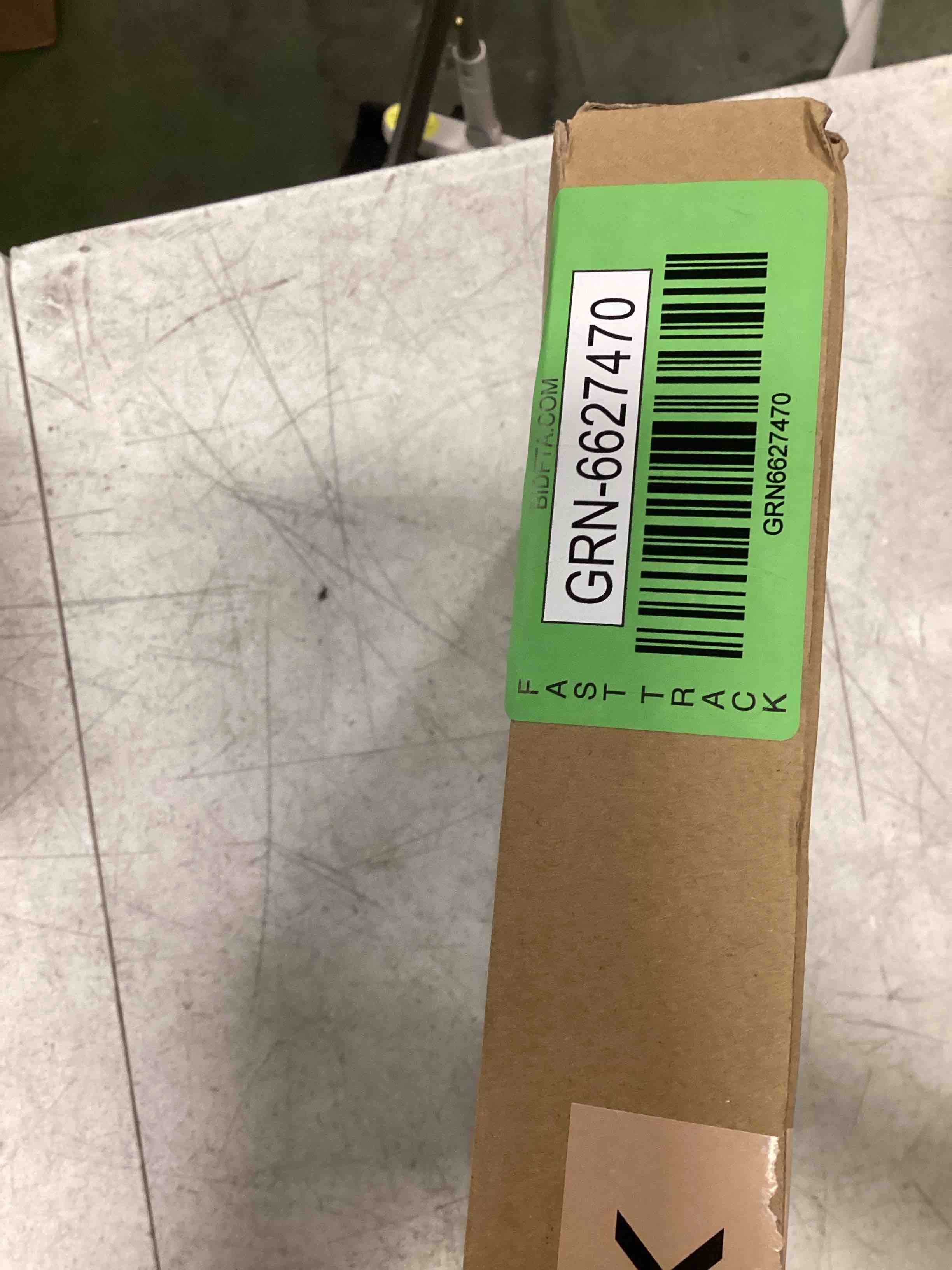 https://s3.amazonaws.com/lotting-images-prod/bidfta/GRN6627470_1716036674132.jpeg
