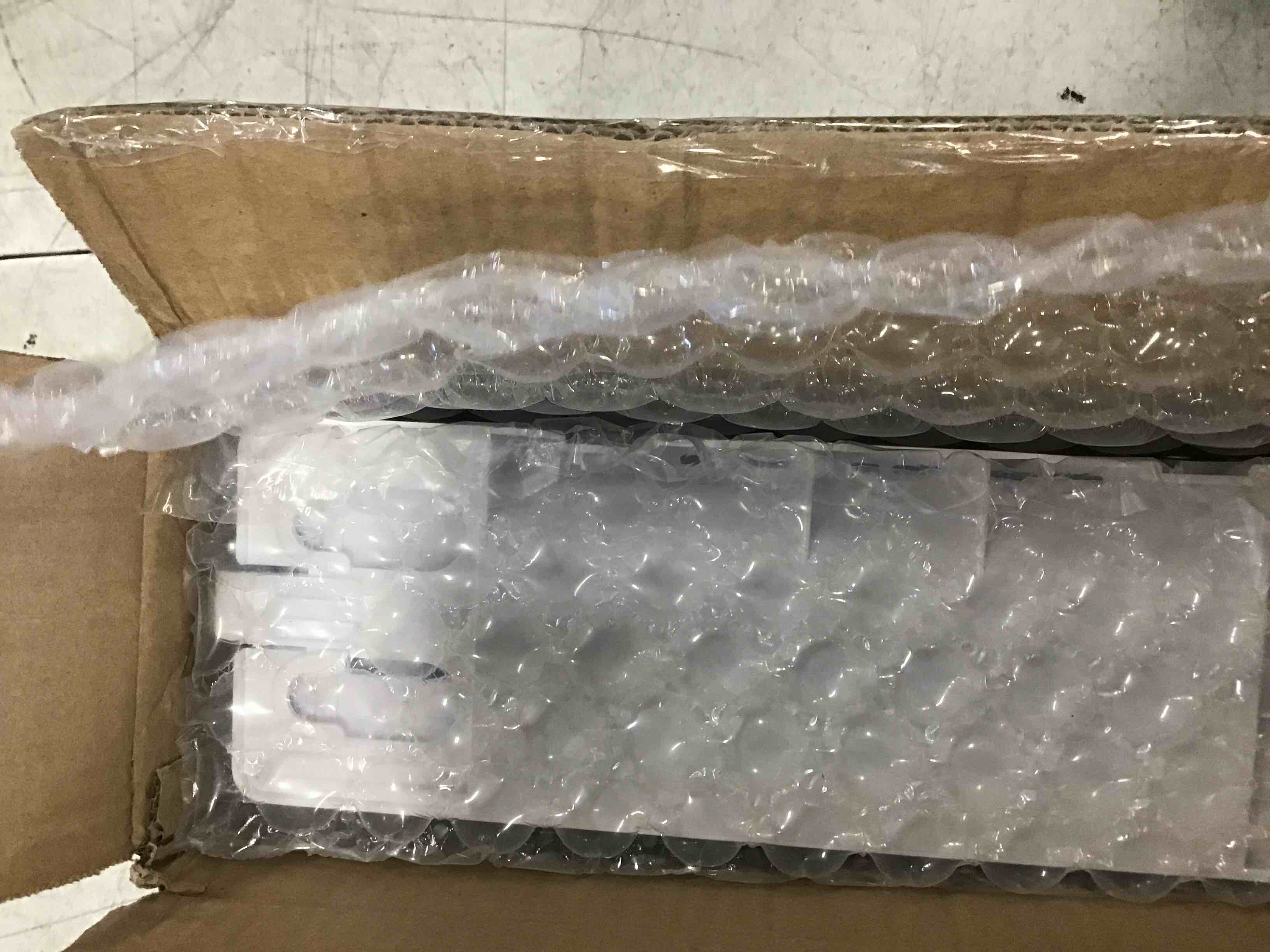https://s3.amazonaws.com/lotting-images-prod/bidfta/GRN6628370_1716389531936.jpeg