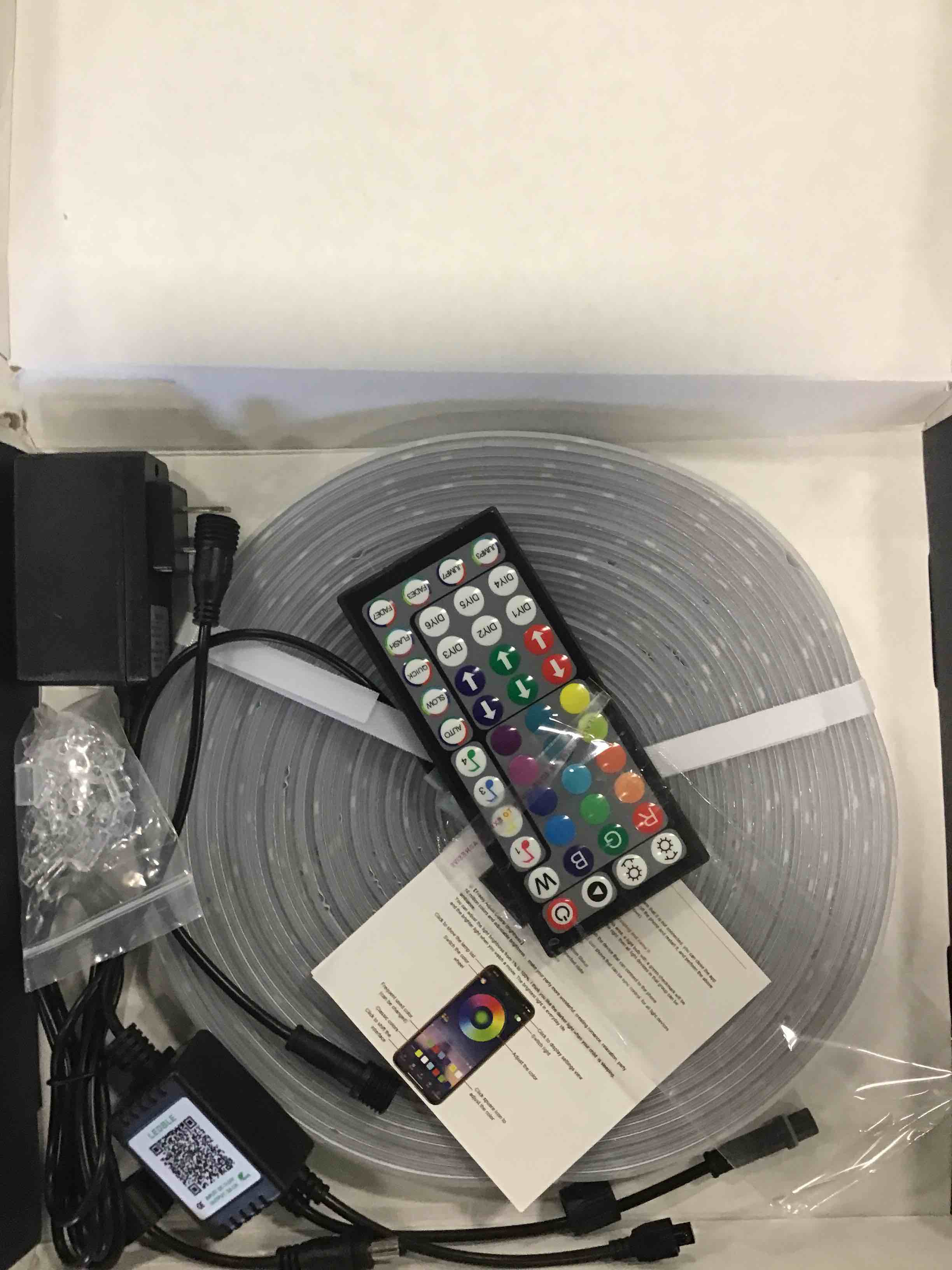 https://s3.amazonaws.com/lotting-images-prod/bidfta/GRN6628411_1716392715652.jpeg