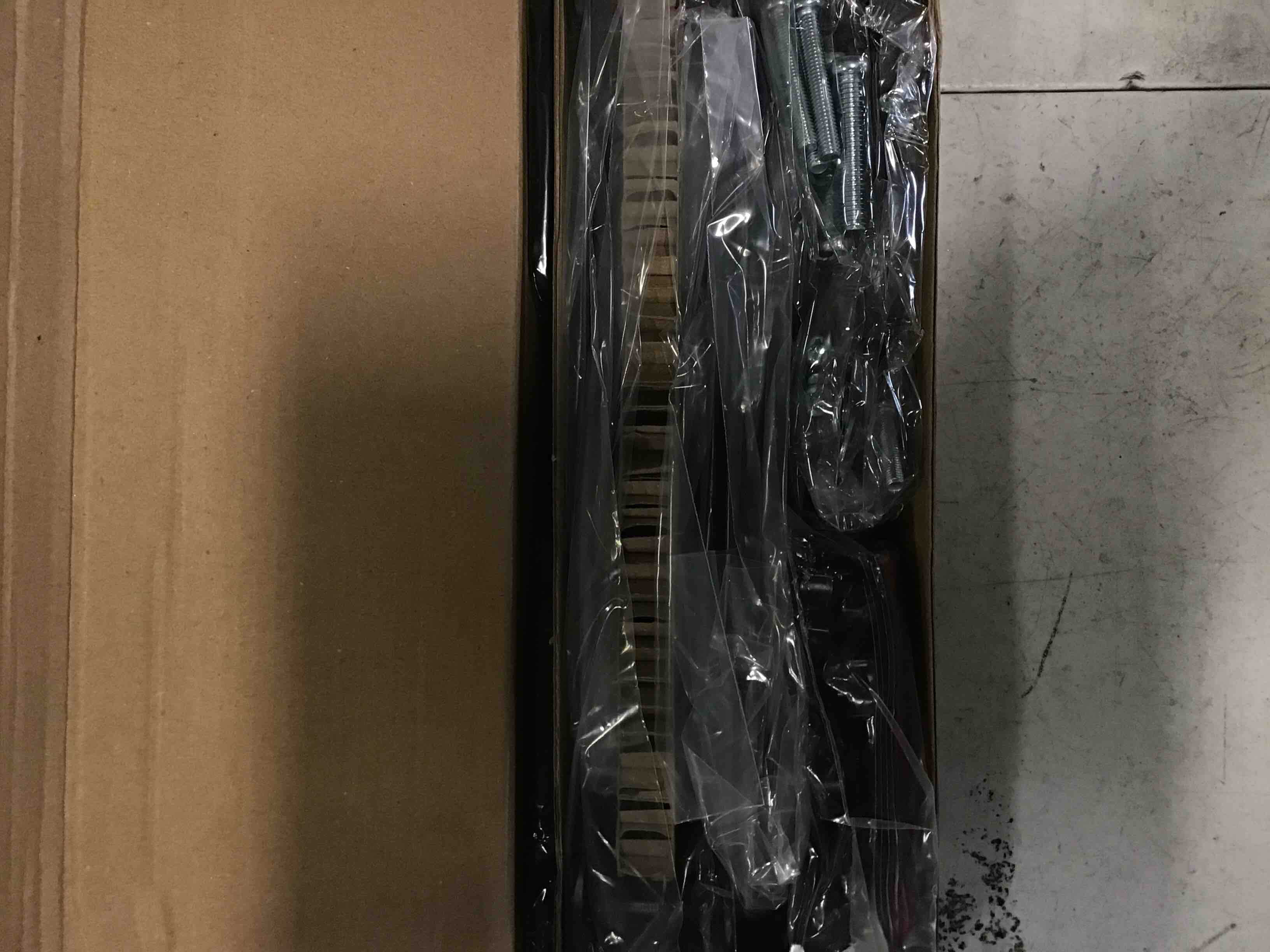https://s3.amazonaws.com/lotting-images-prod/bidfta/GRN6628457_1716399246659.jpeg