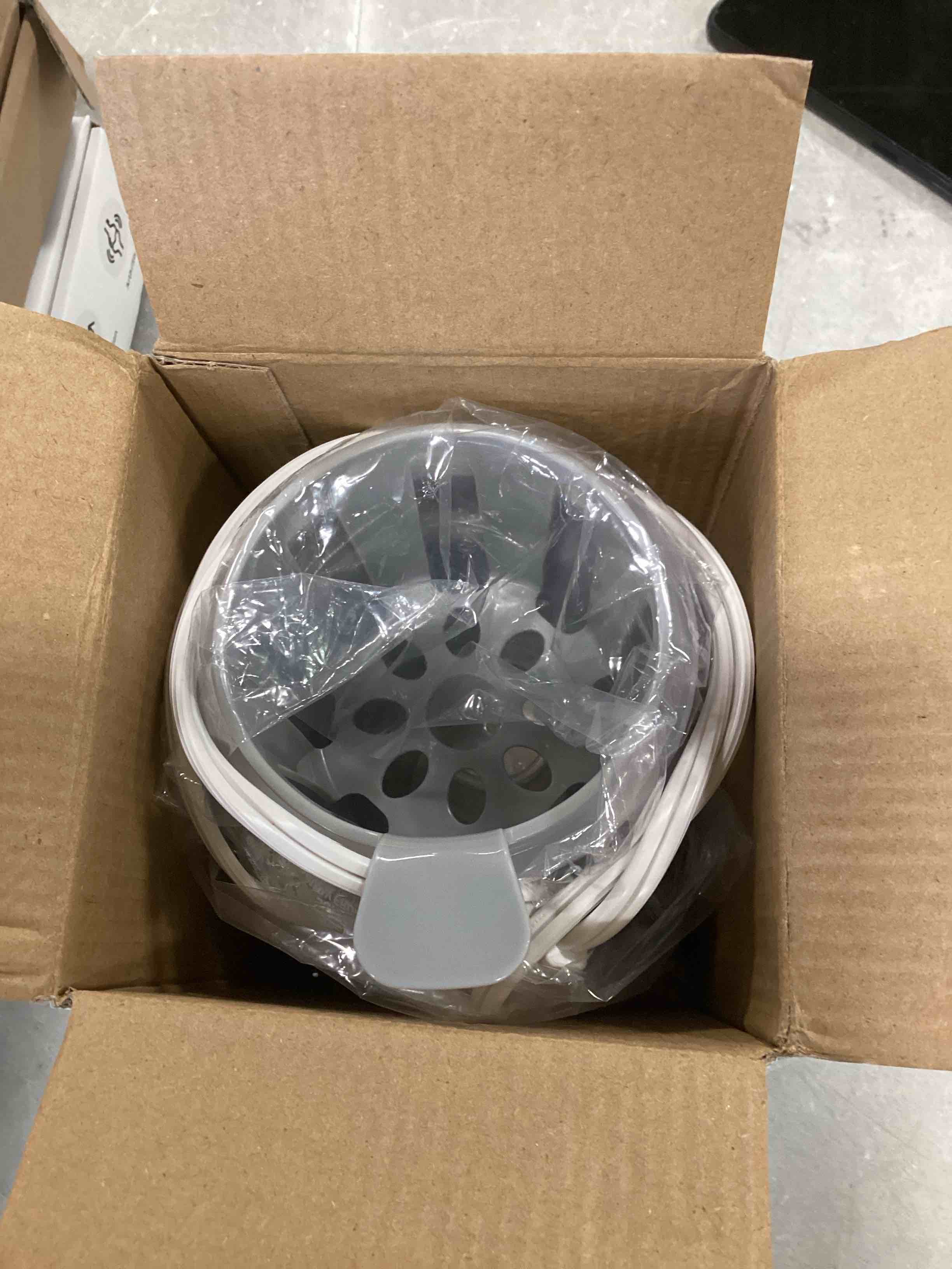 https://s3.amazonaws.com/lotting-images-prod/bidfta/GRN6628740_1716492988629.jpeg