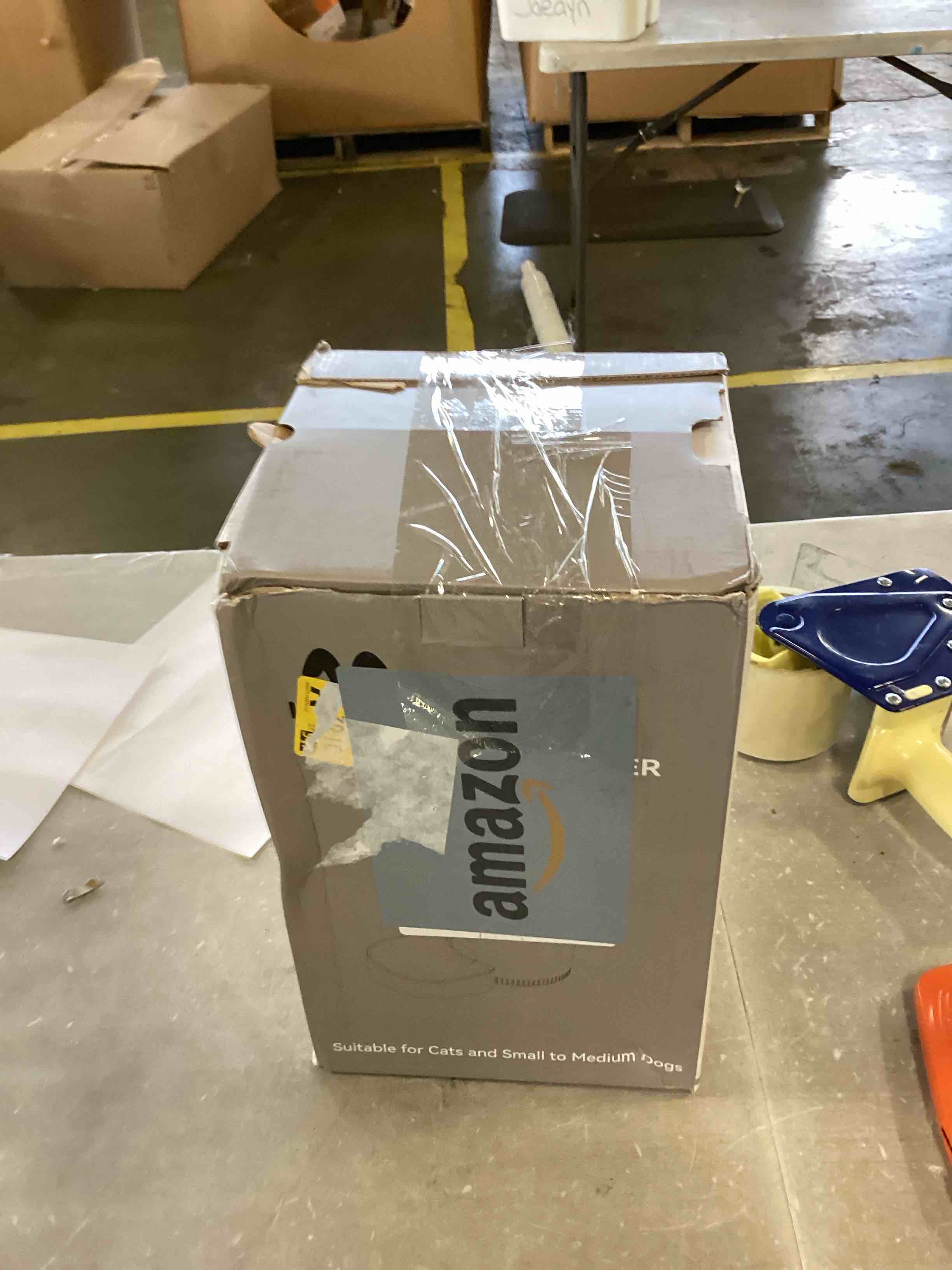 https://s3.amazonaws.com/lotting-images-prod/bidfta/GRN6629052_1716233936155.jpeg