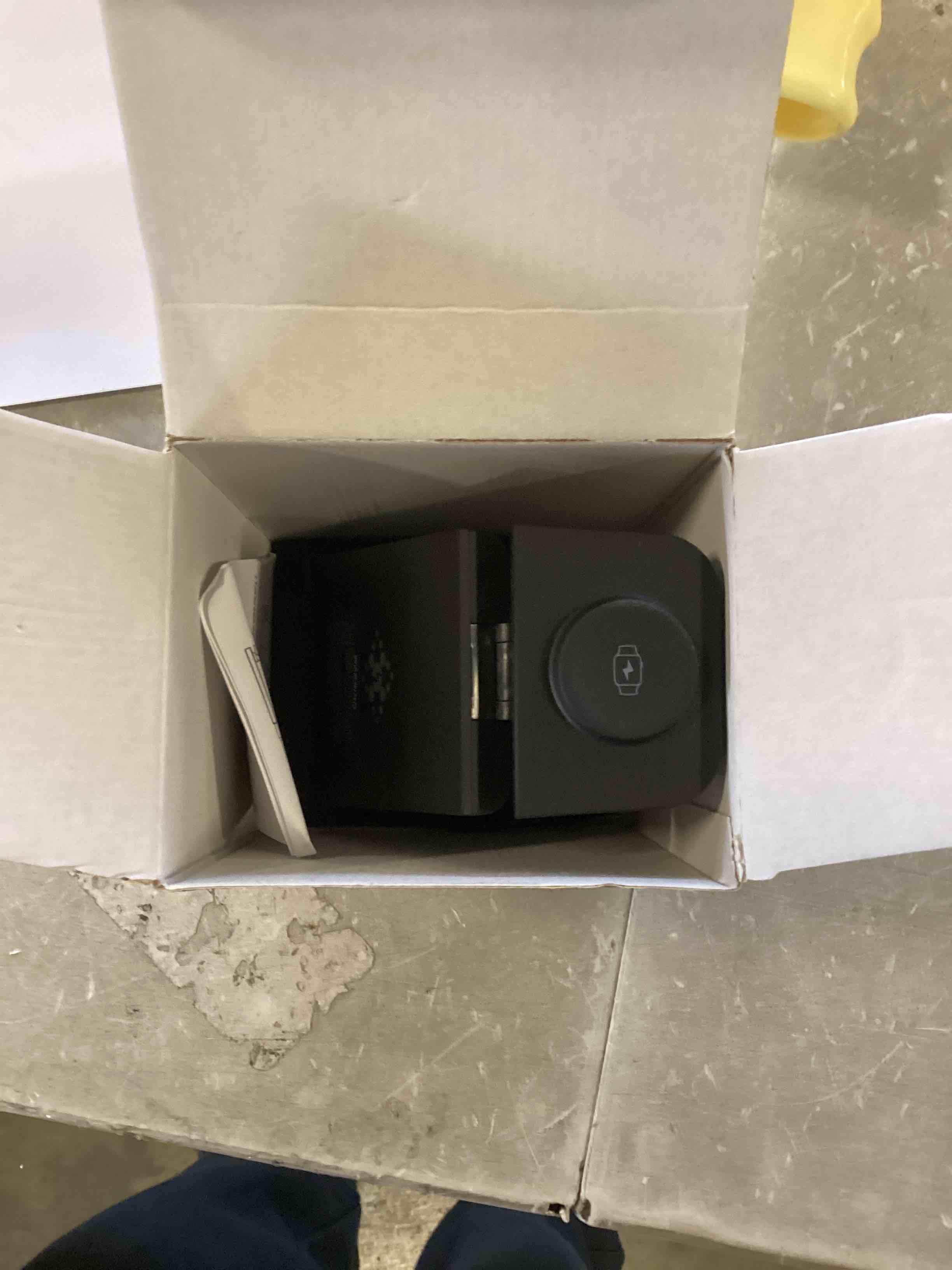 https://s3.amazonaws.com/lotting-images-prod/bidfta/GRN6629062_1716235202754.jpeg