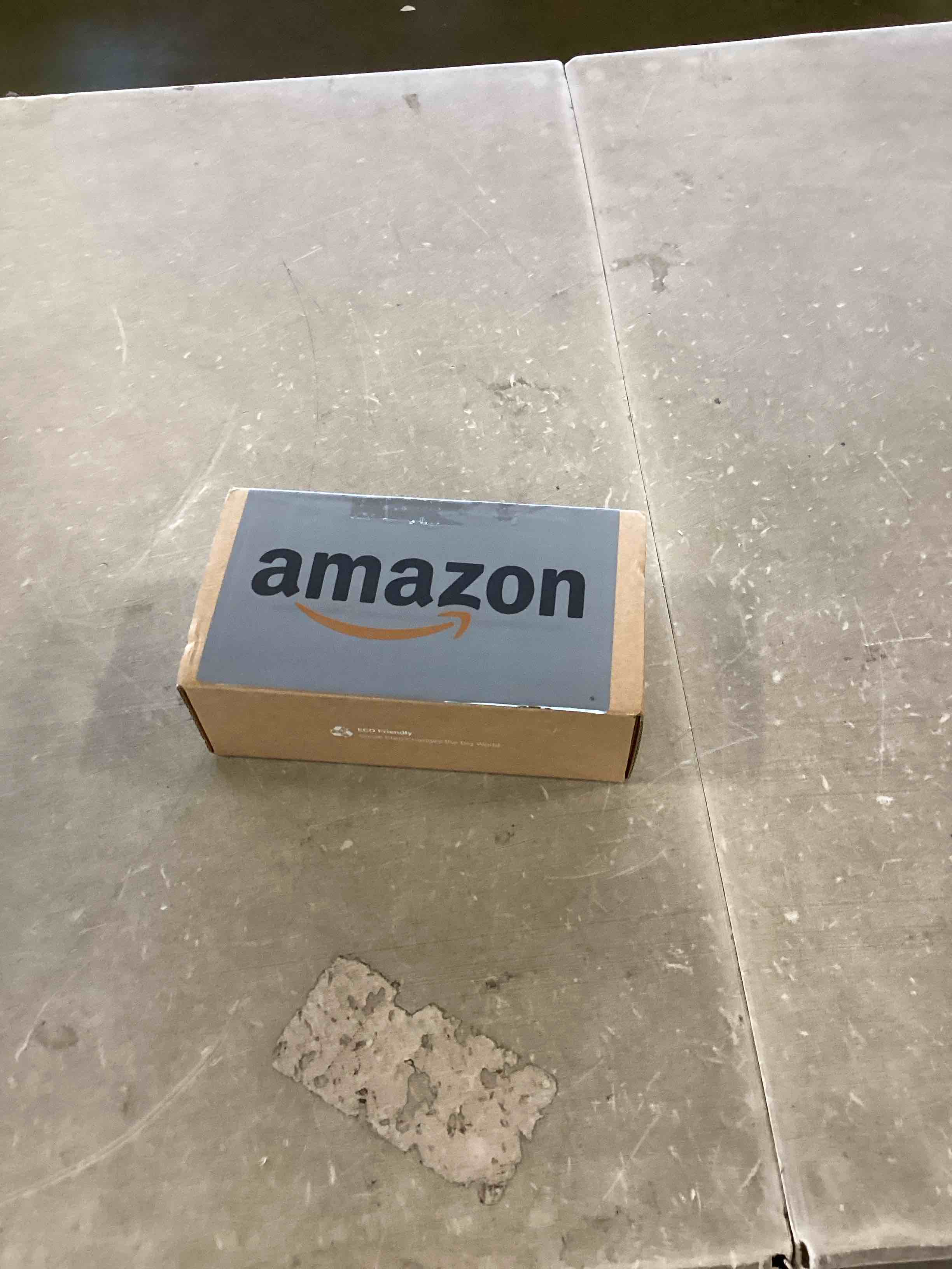 https://s3.amazonaws.com/lotting-images-prod/bidfta/GRN6629279_1716321070754.jpeg