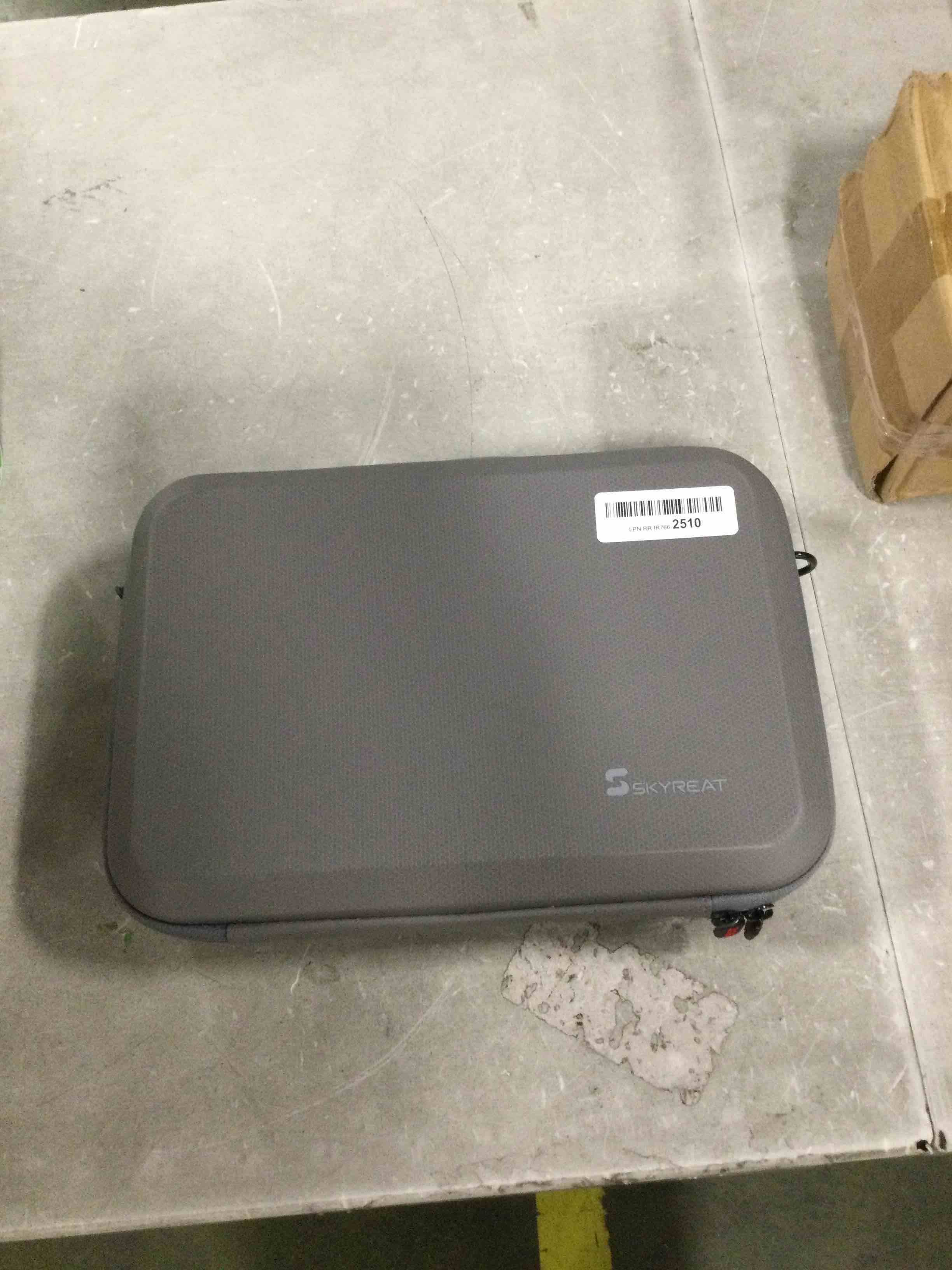 https://s3.amazonaws.com/lotting-images-prod/bidfta/GRN6629316_1716381363330.jpeg