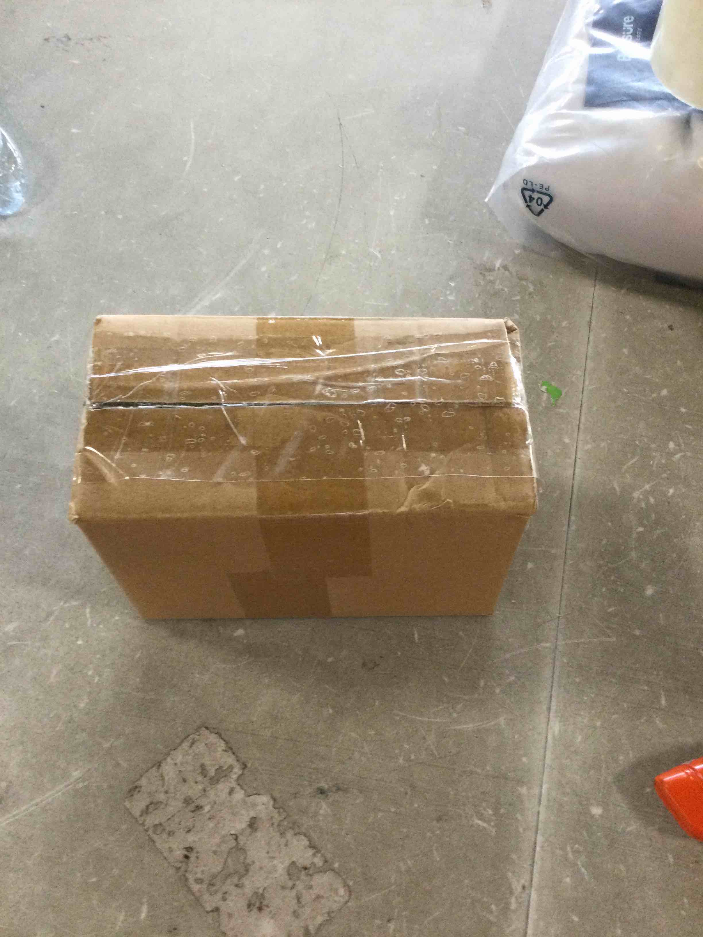https://s3.amazonaws.com/lotting-images-prod/bidfta/GRN6629376_1716390055684.jpeg