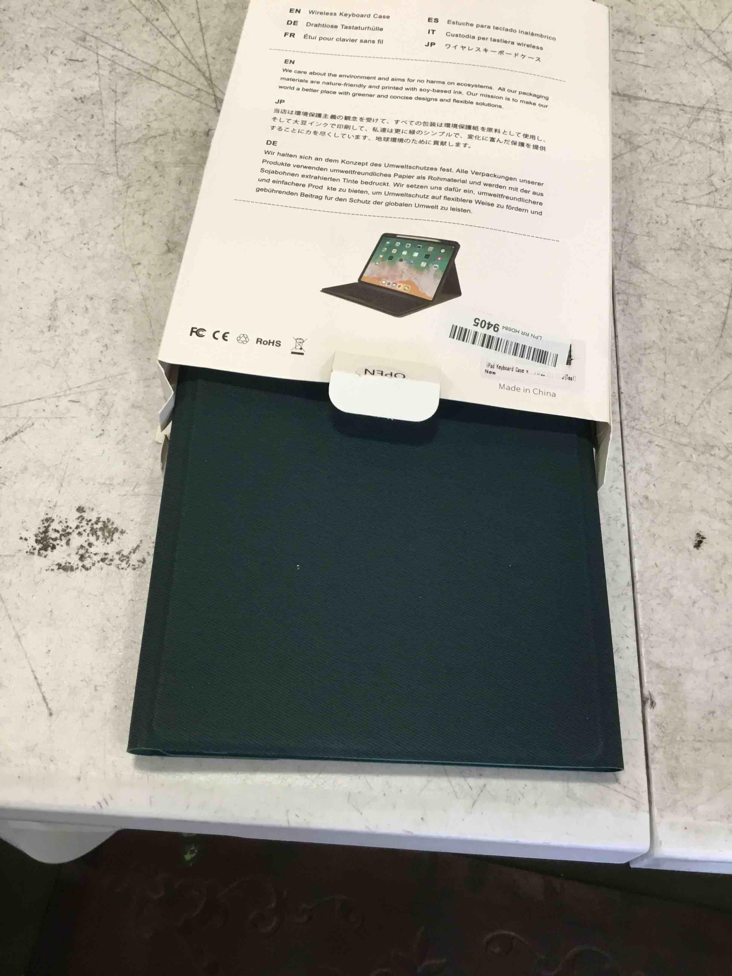 https://s3.amazonaws.com/lotting-images-prod/bidfta/GRN6629633_1716485481069.jpeg