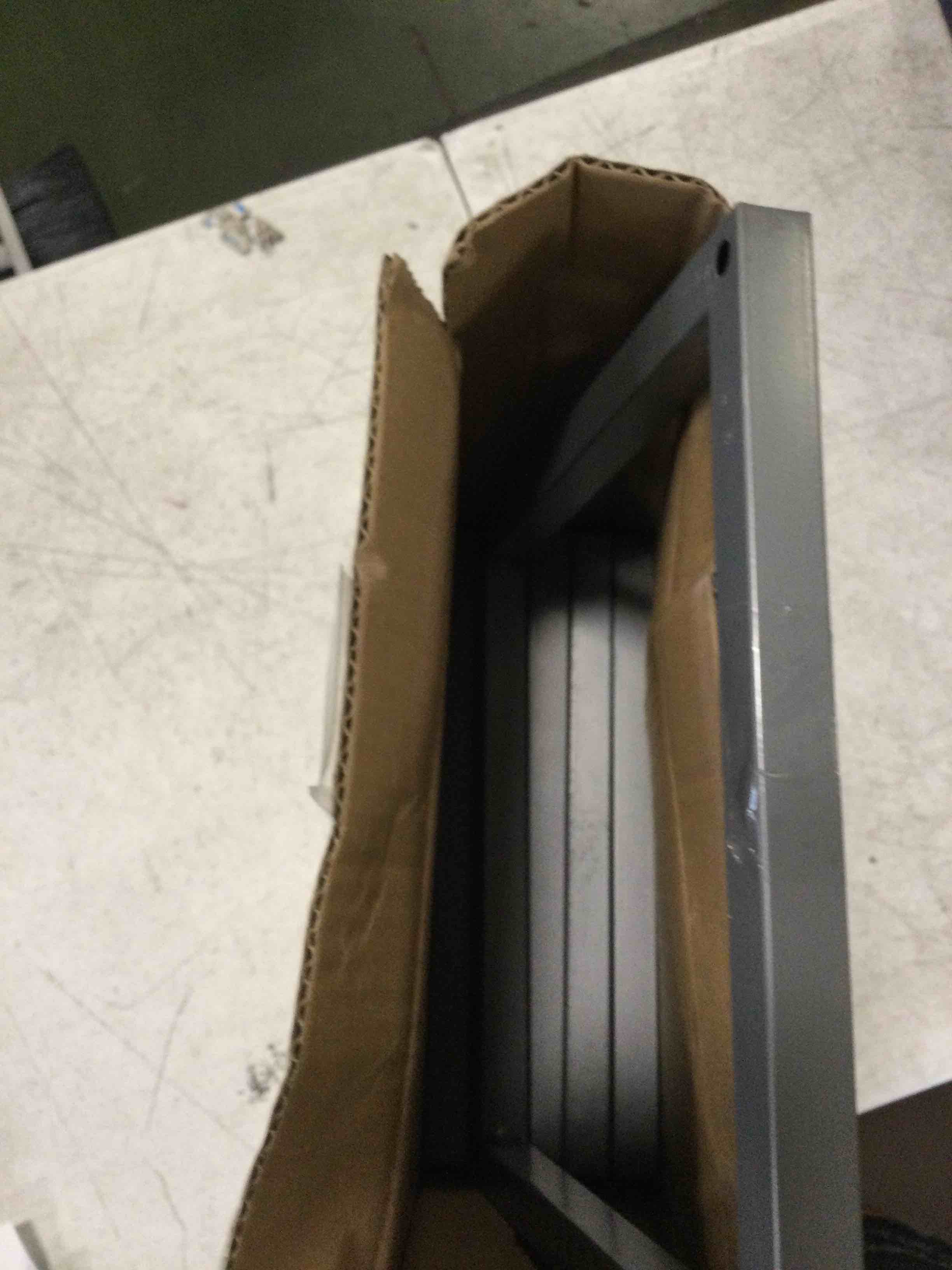 https://s3.amazonaws.com/lotting-images-prod/bidfta/GRN6629772_1716553300882.jpeg
