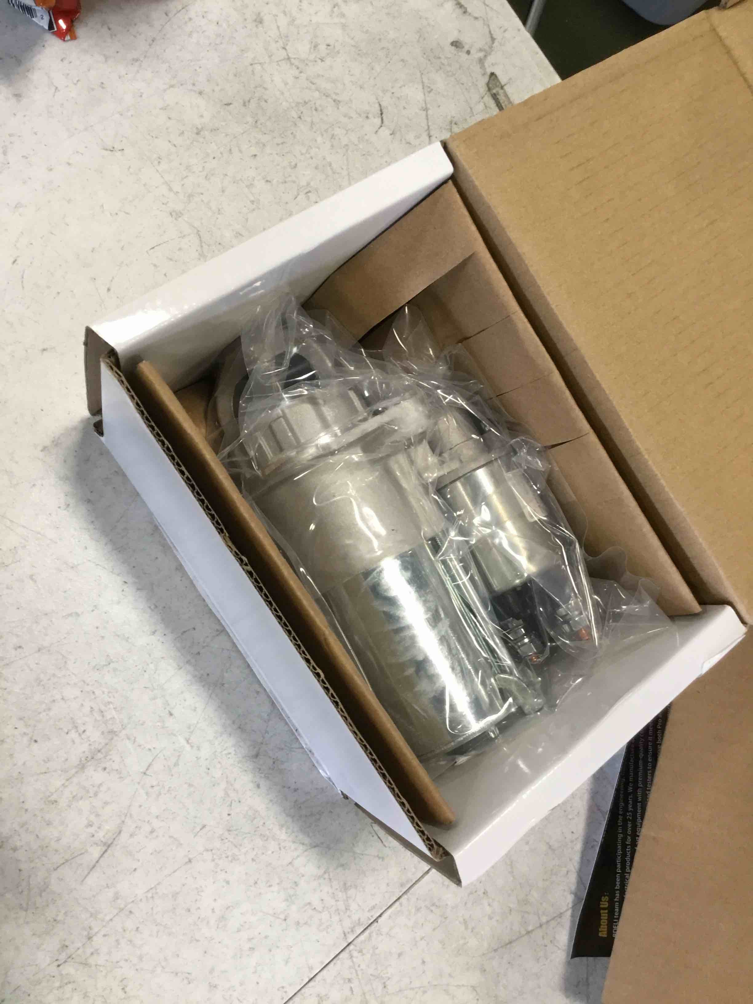 https://s3.amazonaws.com/lotting-images-prod/bidfta/GRN6629947_1716576003192.jpeg