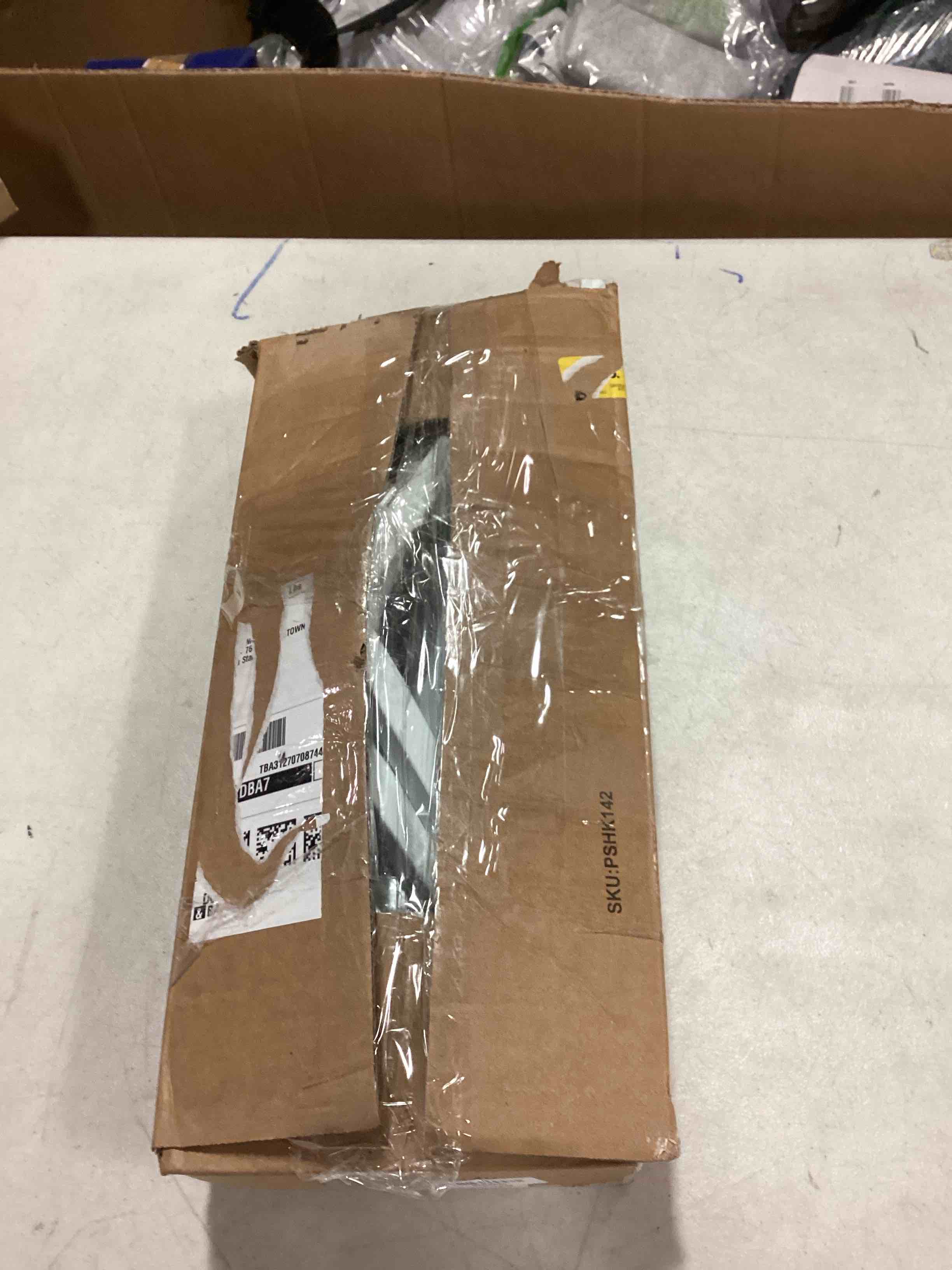 https://s3.amazonaws.com/lotting-images-prod/bidfta/GRN6630707_1716309384312.jpeg