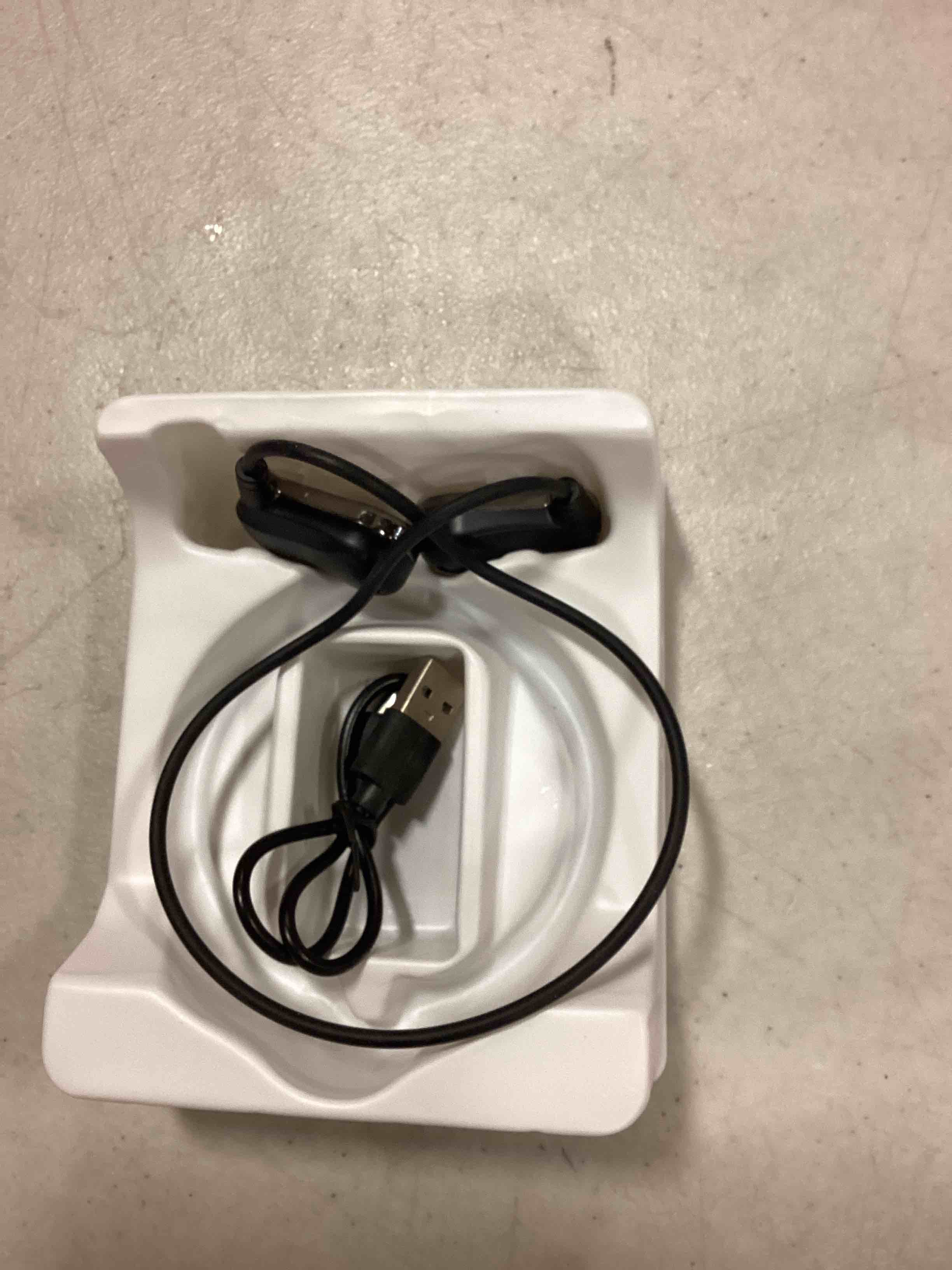 https://s3.amazonaws.com/lotting-images-prod/bidfta/GRN6631285_1716482660231.jpeg